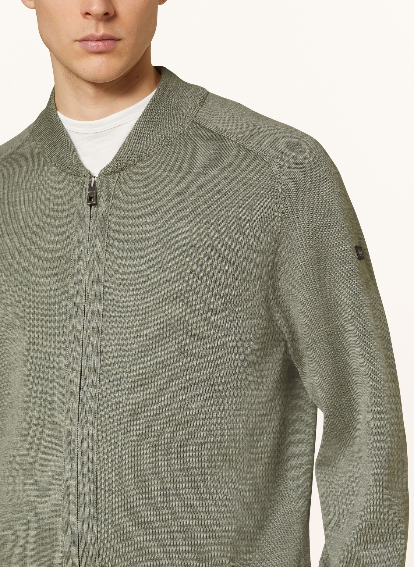 MAERZ MUENCHEN Strickjacke : GRÜN
