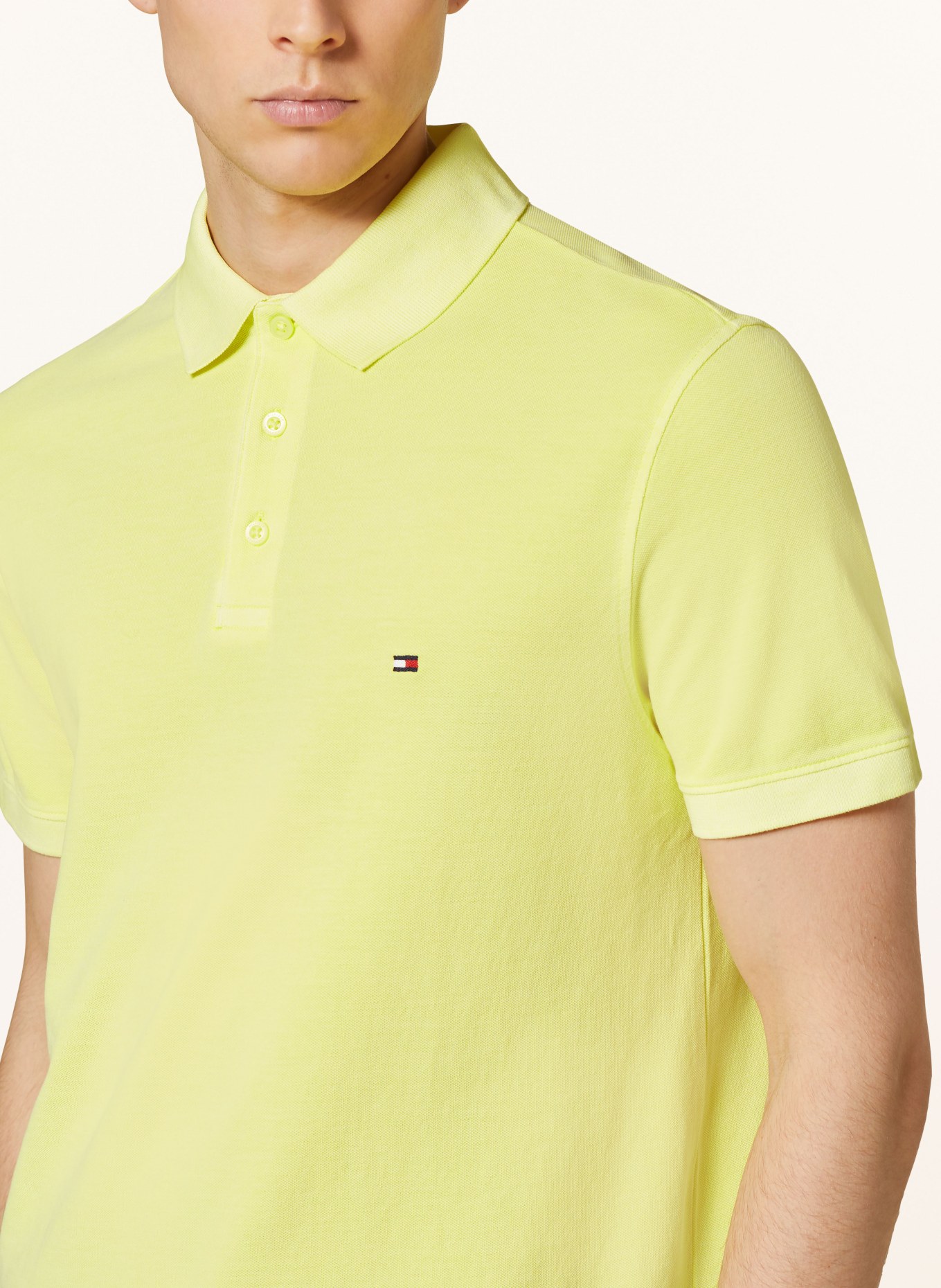 TOMMY HILFIGER Piqué-Poloshirt Regular Fit, Farbe: GELB (Bild 4)