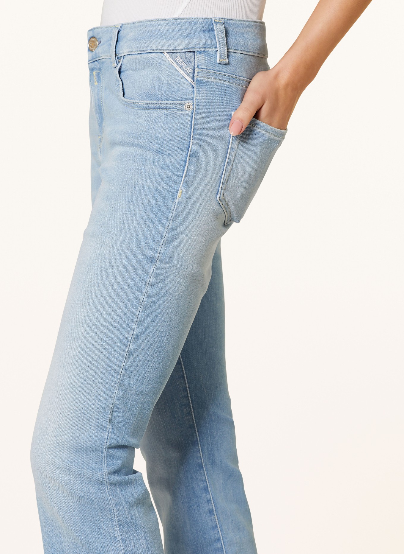 REPLAY Flared Jeans FAABY, Farbe: 010 LIGHT BLUE (Bild 5)