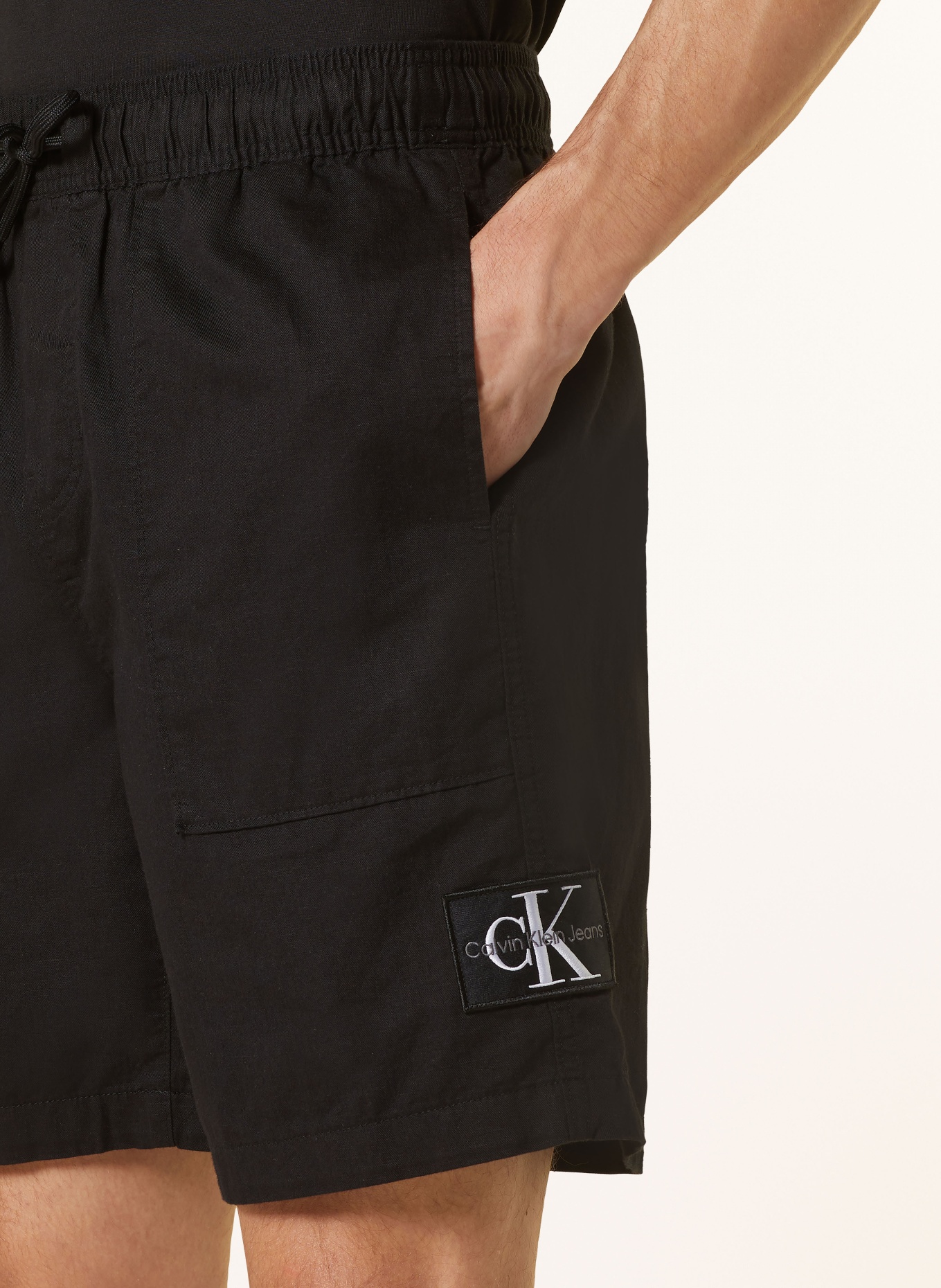 Calvin Klein Jeans Szorty z dodatkiem lnu, Kolor: CZARNY (Obrazek 5)