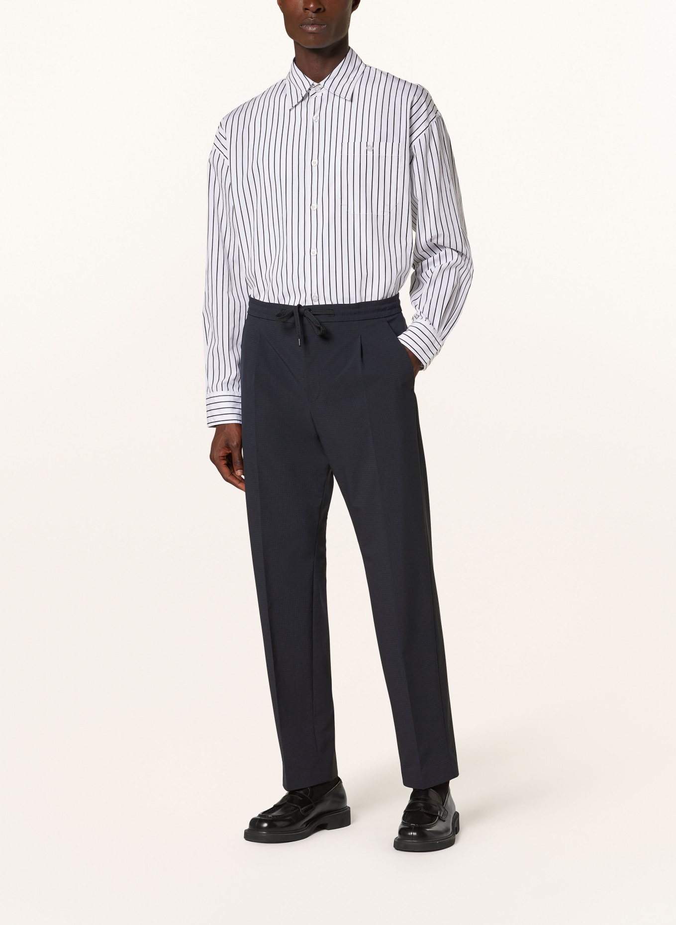 HUGO Spodnie garniturowe TEAGAN regular fit, Kolor: 405 DARK BLUE (Obrazek 3)
