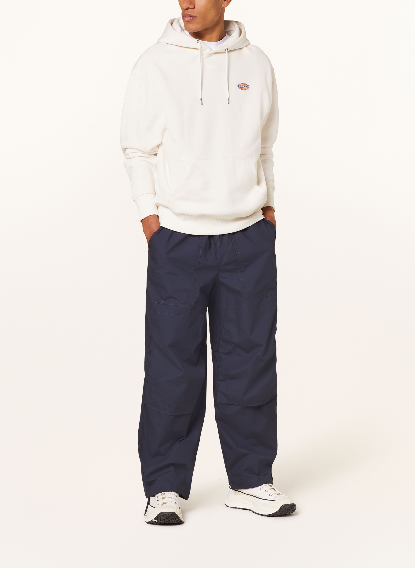 Dickies Hose im Jogging-Stil Regular Fit, Farbe: DUNKELBLAU (Bild 2)