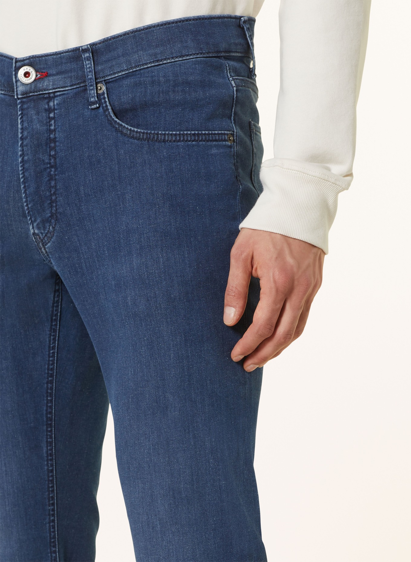 BRAX Jeans StYLE CHUCK, Farbe: 25 regular blue used (Bild 5)