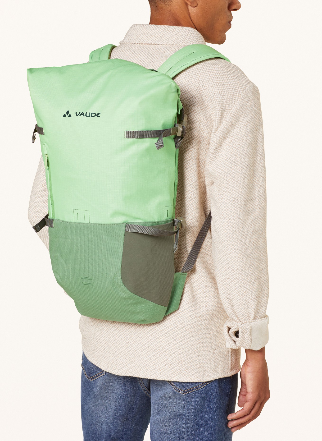 VAUDE Backpack CITYGO II 23 l with laptop compartment, Color: LIGHT GREEN (Image 6)