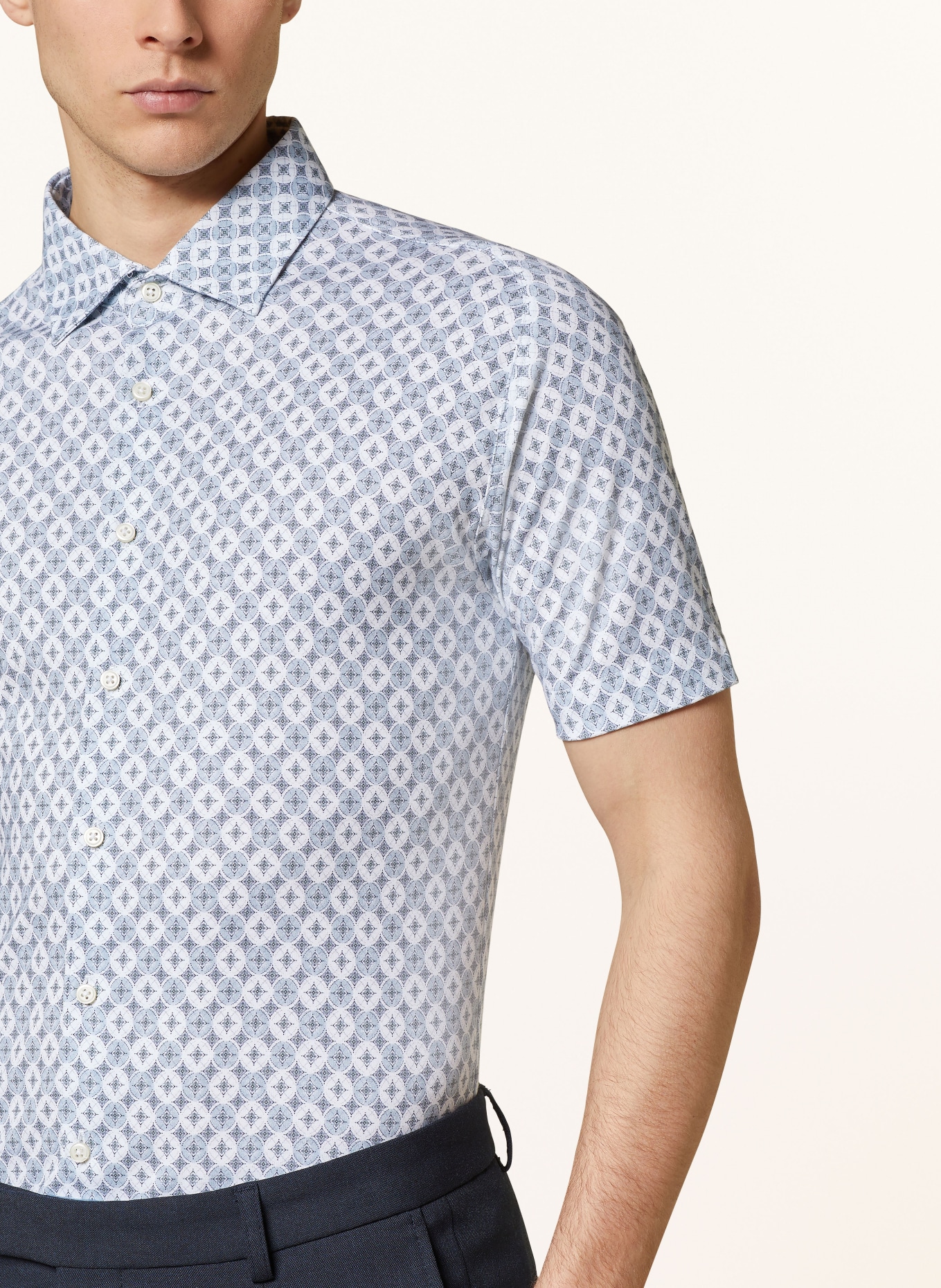 DESOTO Kurzarm-Hemd Slim Fit aus Jersey, Farbe: GRAU/ BLAUGRAU (Bild 4)