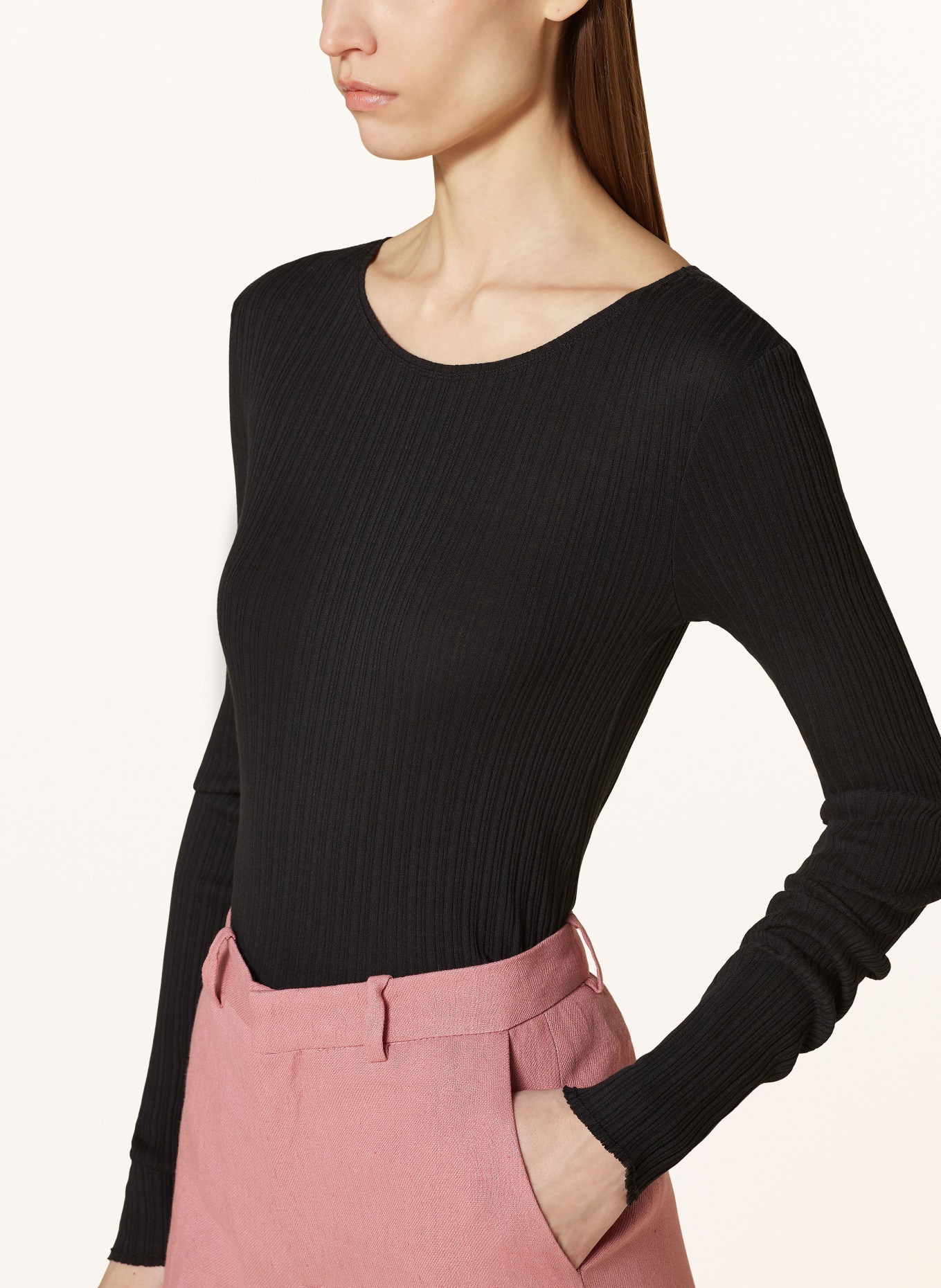 DRYKORN Longsleeve HEJUNO: SCHWARZ