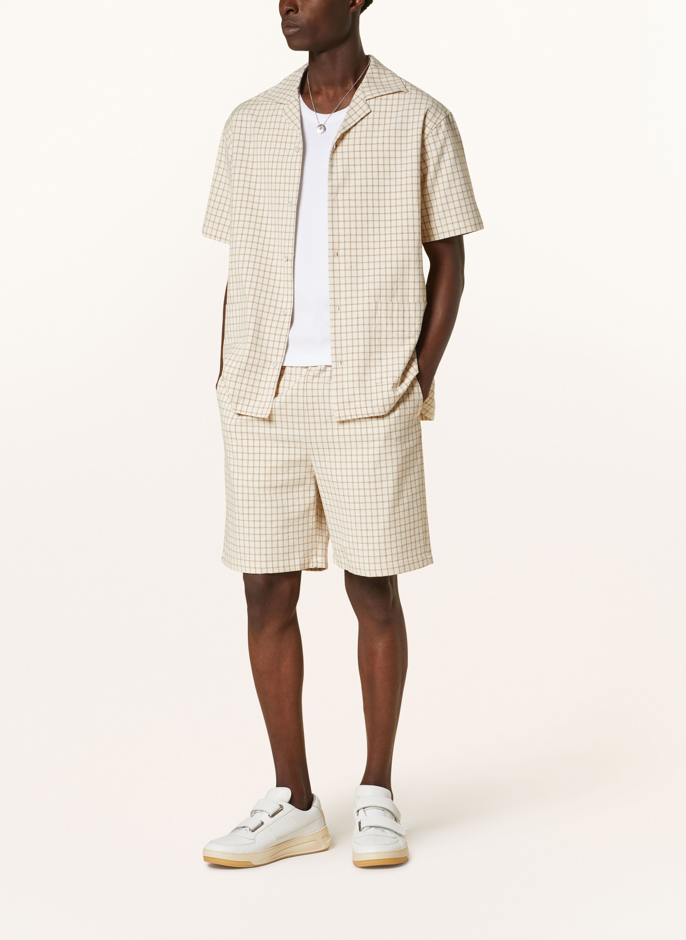 DRÔLE DE MONSIEUR Short sleeve shirt LA CHEMISE CARREAUX comfort fit with silk, Color: ECRU/ BEIGE (Image 2)