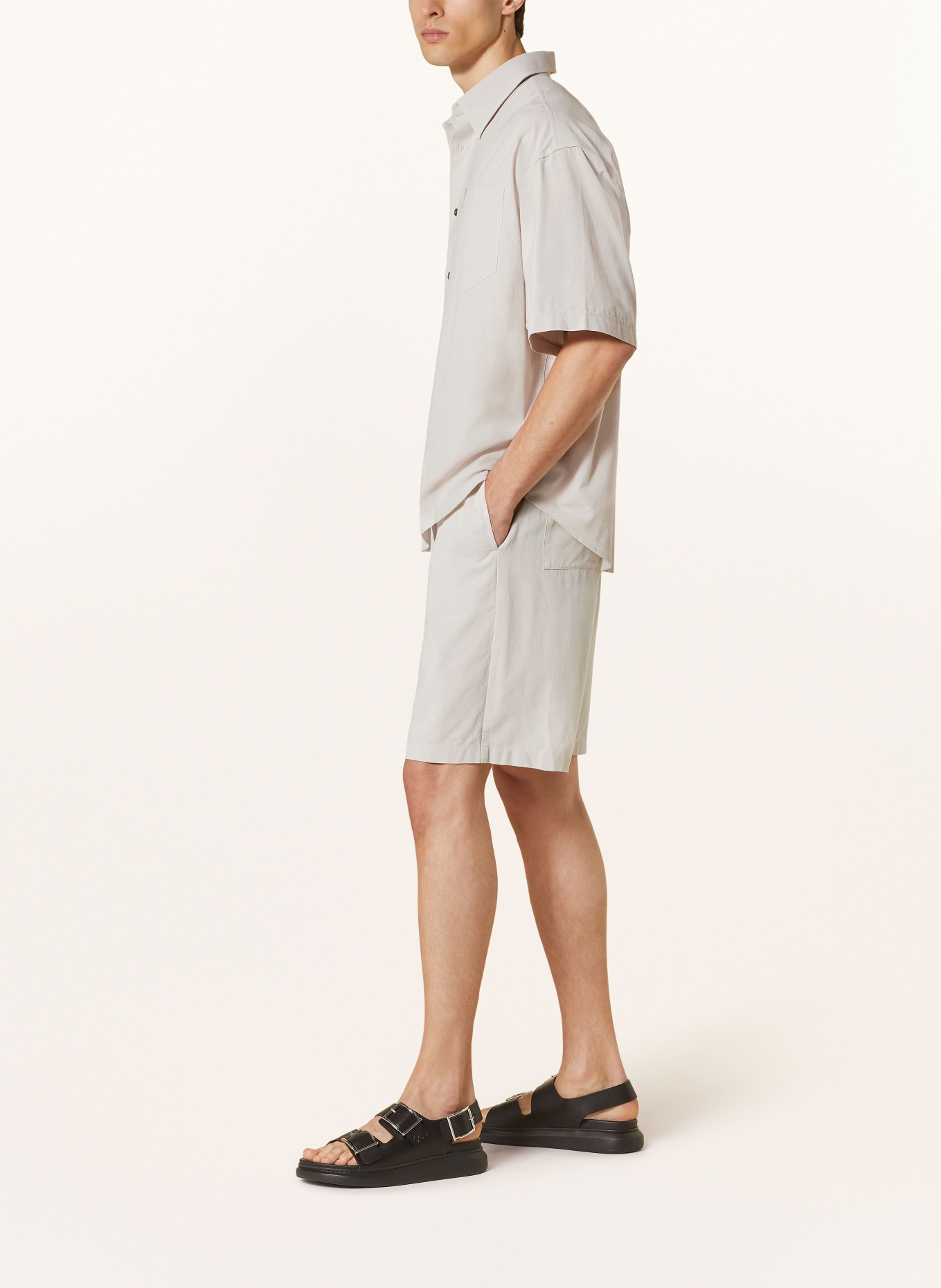 AMI PARIS Shorts, Farbe: BEIGE (Bild 4)
