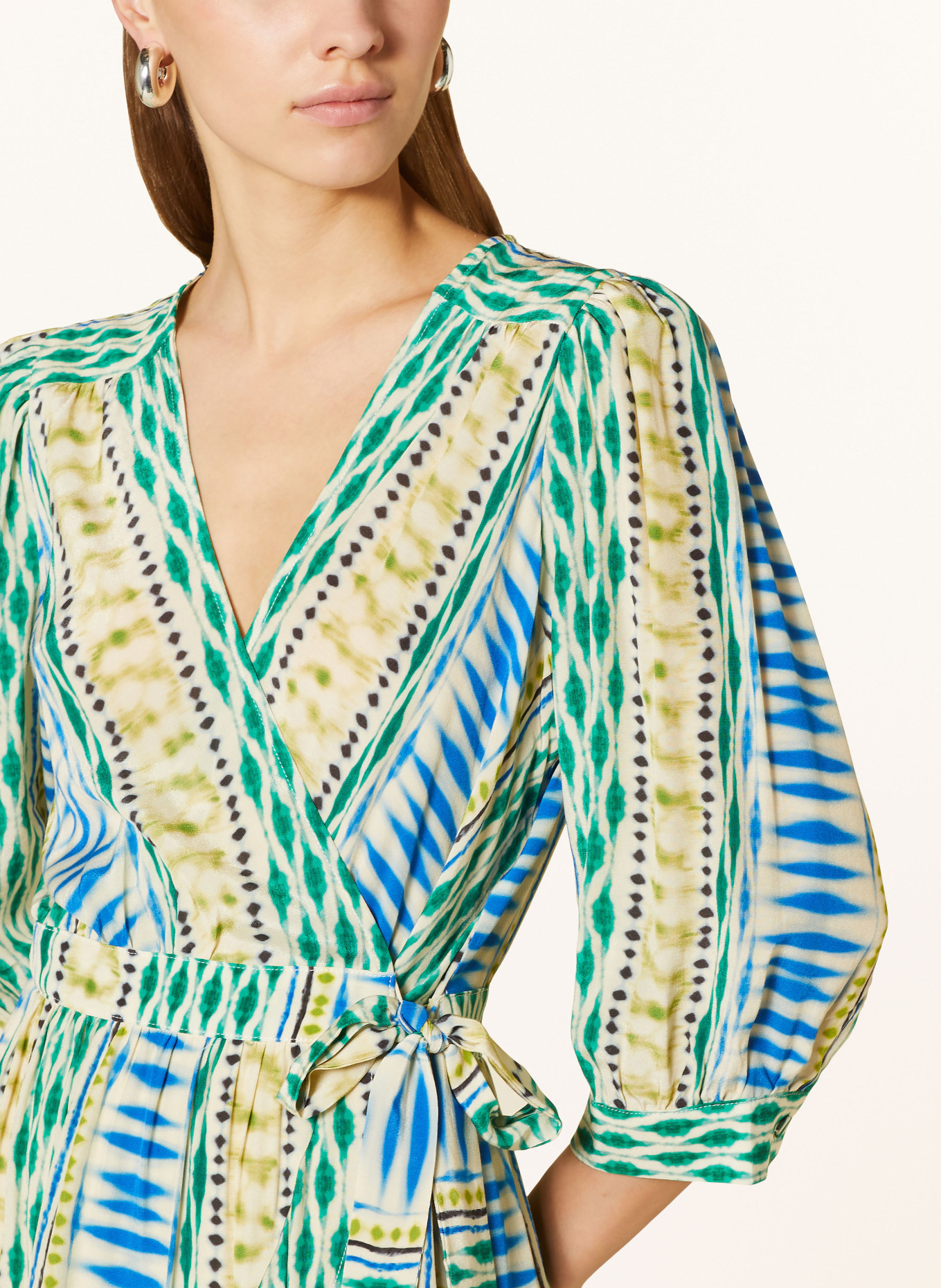 SUNCOO Wrap dress CAROL with 3/4 sleeves, Color: GREEN/ BLUE/ CREAM (Image 4)