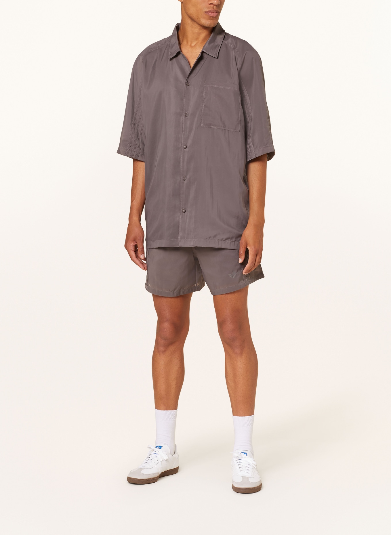 adidas Originals Short sleeve shirt loose fit, Color: TAUPE (Image 2)