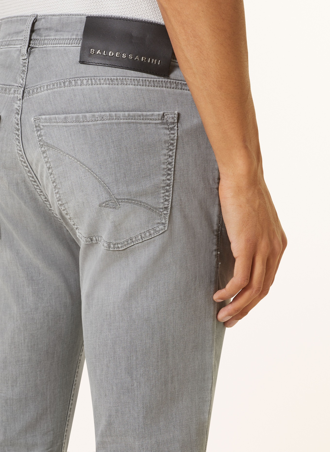 BALDESSARINI Jeans Regular Fit, Farbe: 9854 silver used buffies (Bild 6)