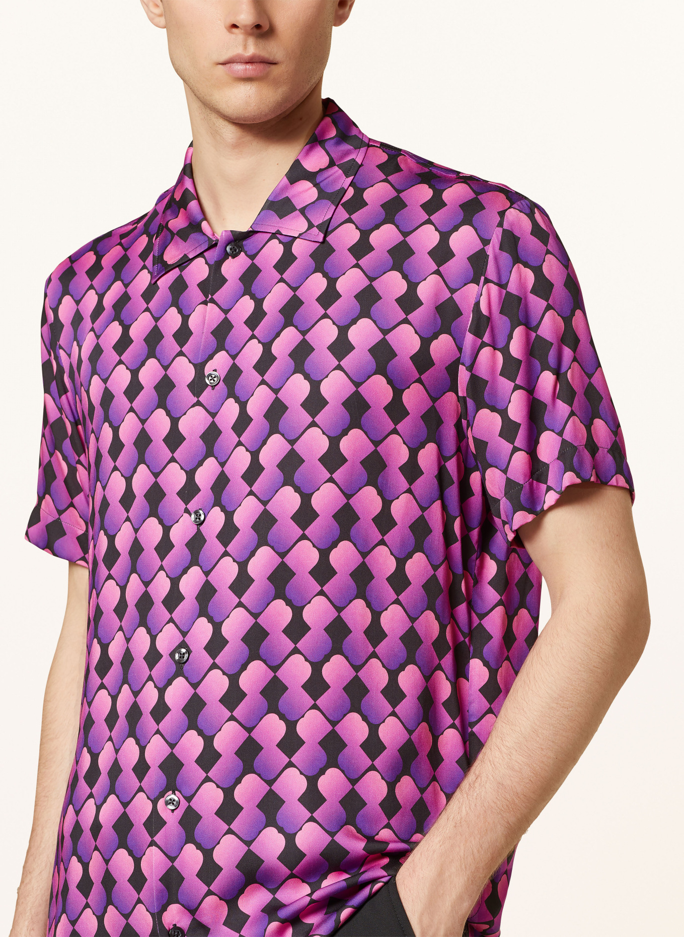 BALDESSARINI Short sleeve shirt EASY comfort fit, Color: BLACK/ PURPLE/ PINK (Image 4)