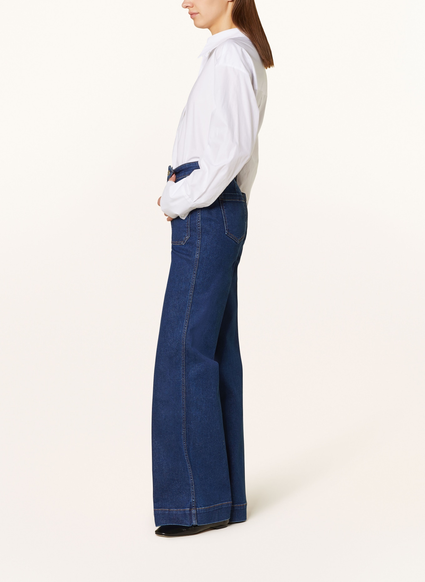 IVY OAK Flared Jeans POLLIANA, Farbe: BL871 Indigo Denim (Bild 4)