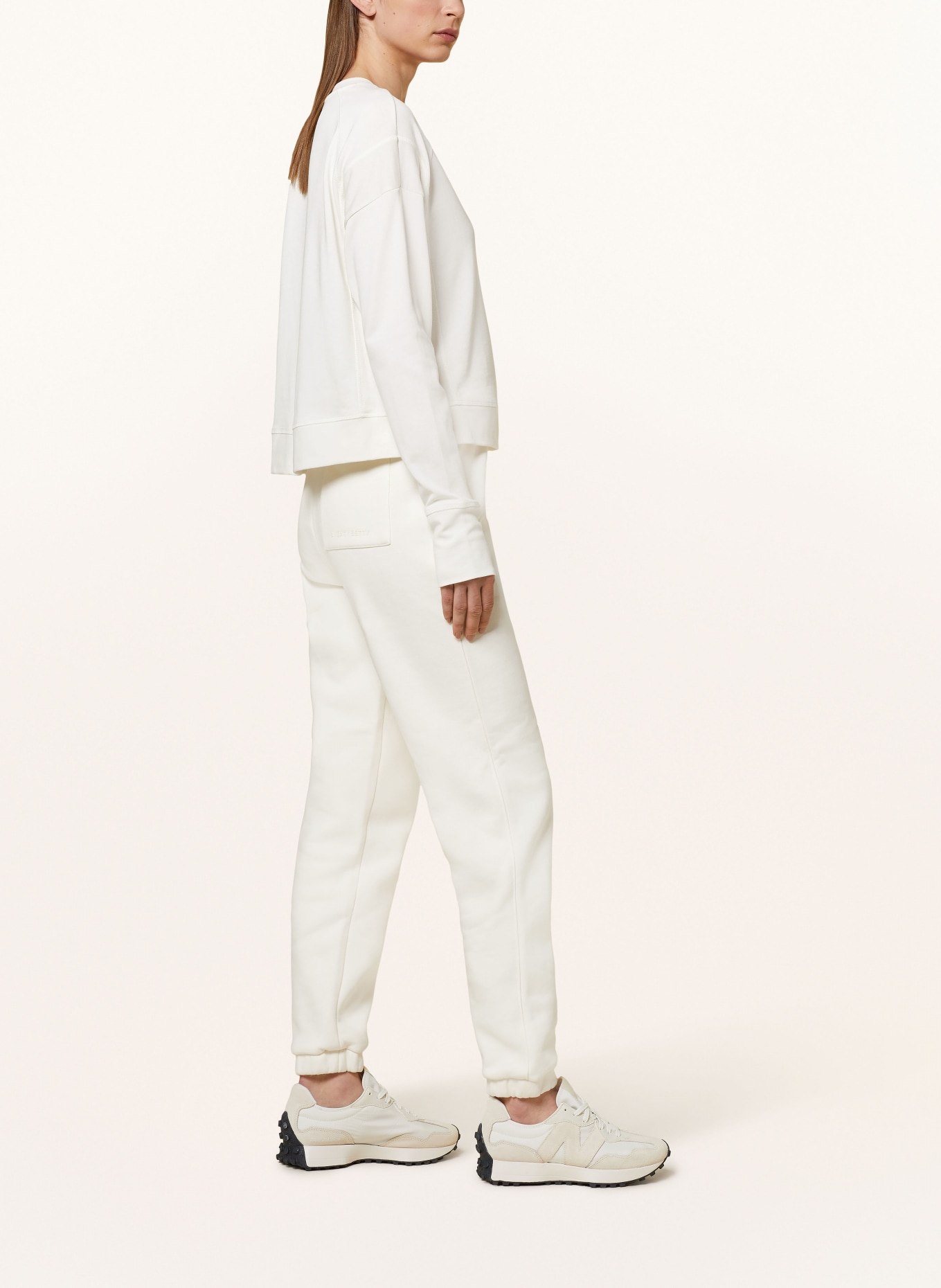 Sweaty Betty Sweatpants ELEVATED JOGGER: ECRU