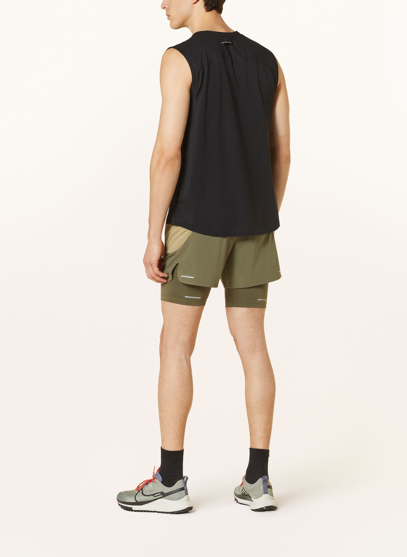 Nike 2-in-1 running leggings TRAIL LOVA LOOPS, Color: OLIVE/ BLACK (Image 3)