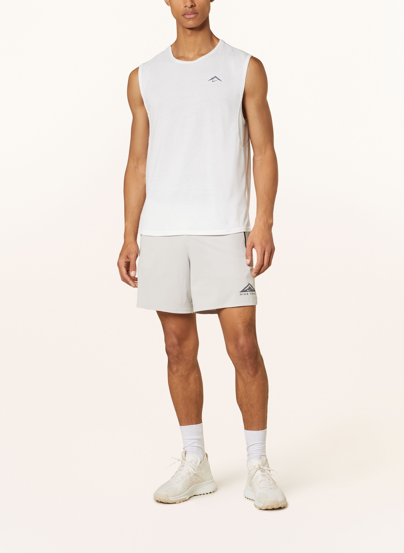Nike Running top SOLAR CHASE, Color: WHITE (Image 2)