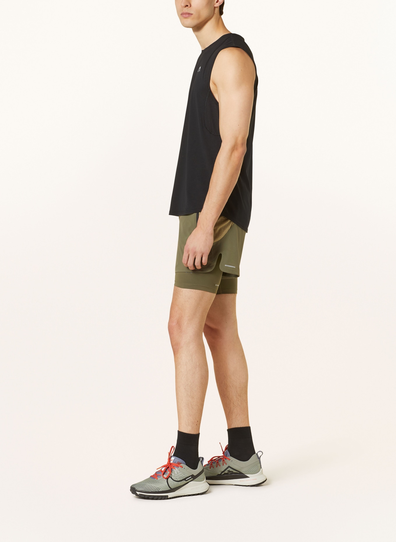 Nike 2-in-1 running shorts TRAIL SECOND SUNRISE, Color: OLIVE/ BLACK/ CAMEL (Image 4)