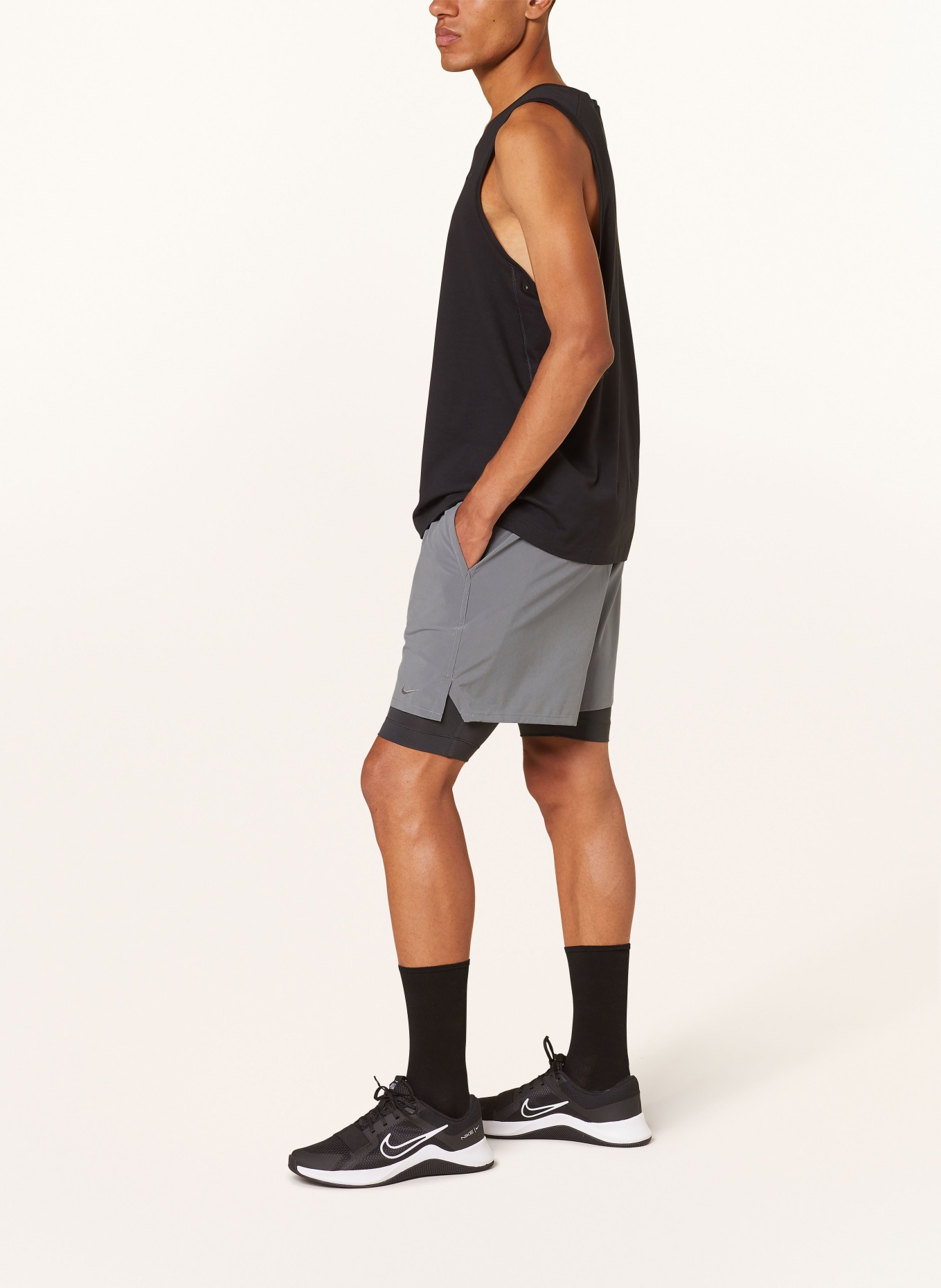 Nike Tréninkové šortky 2v1 DRI-FIT UNLIMITED, Barva: ŠEDÁ (Obrázek 4)