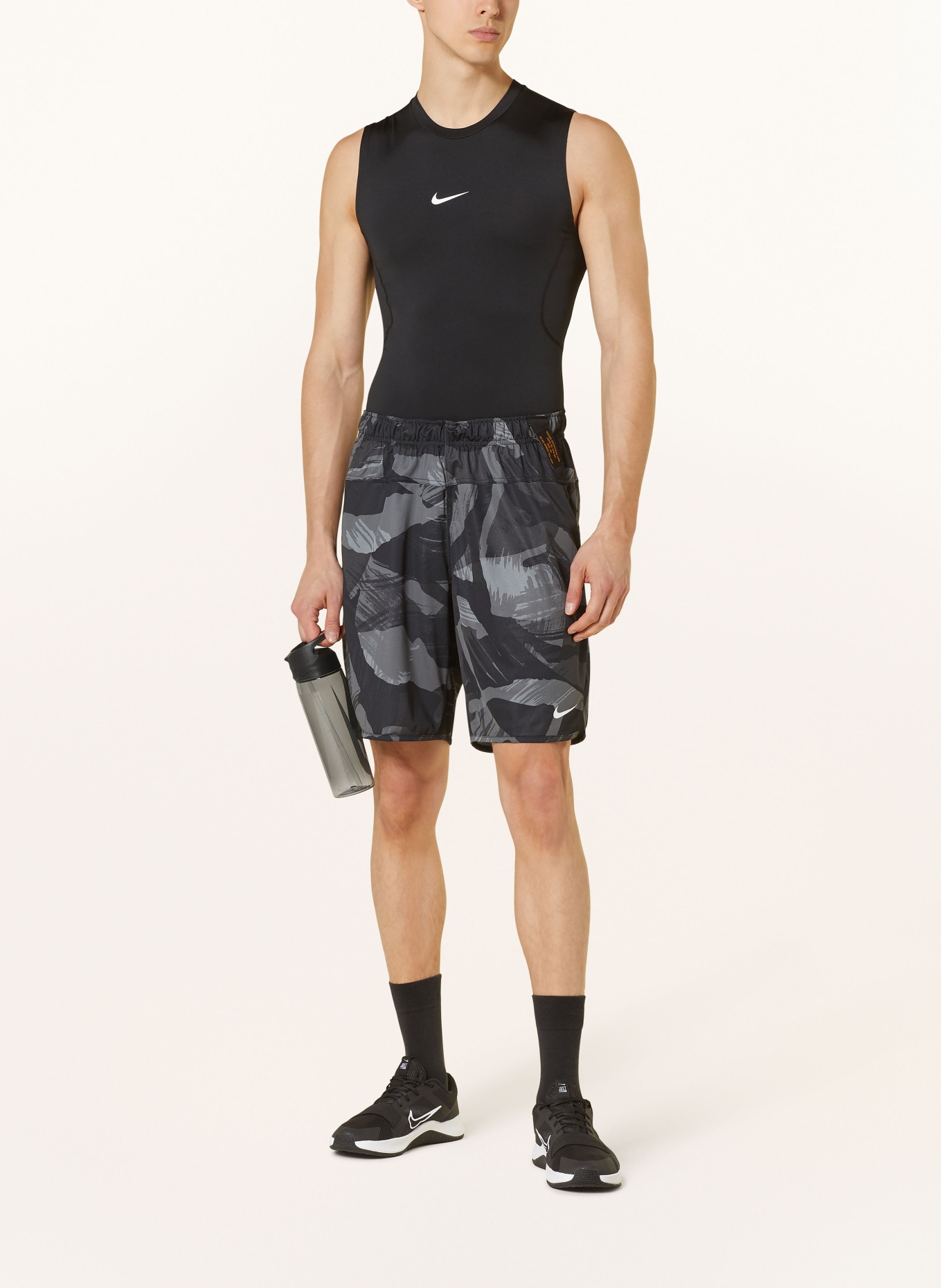 Nike Tank top PRO, Kolor: CZARNY (Obrazek 2)