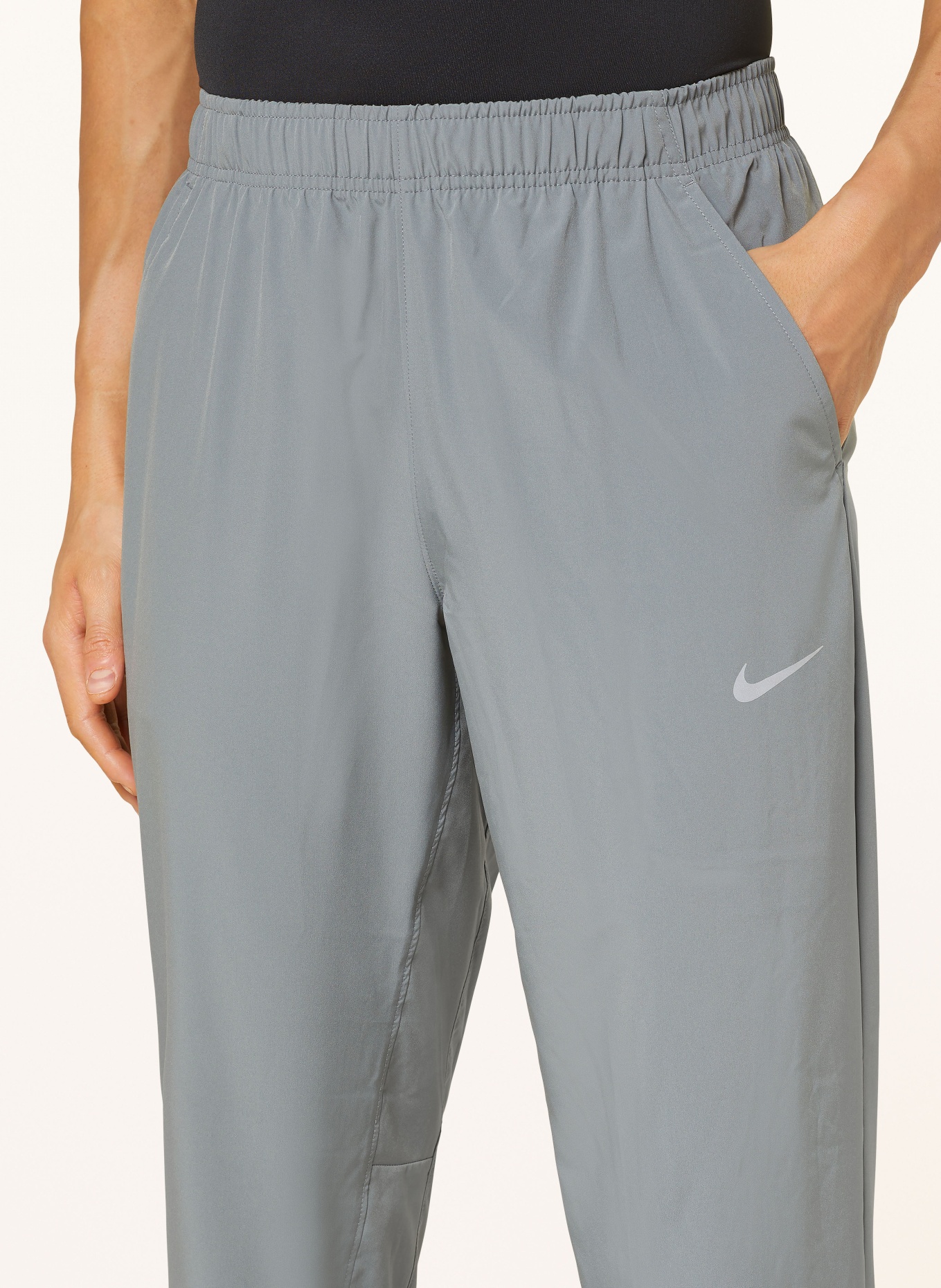 Nike Spodnie treningowe FORM, Kolor: SZARY (Obrazek 5)