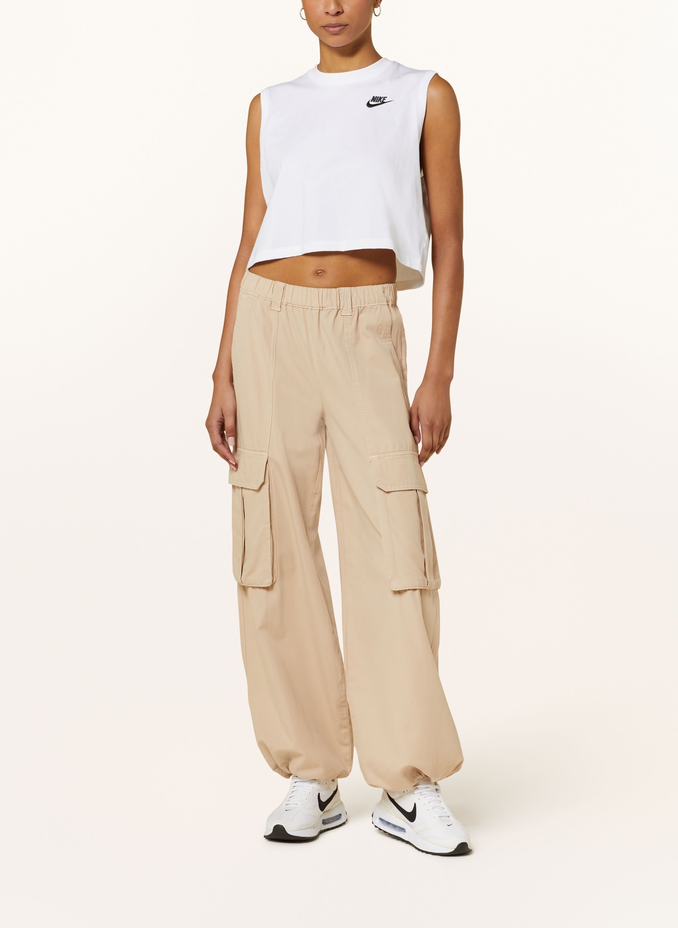 Nike Cropped top SPORTSWEAR CLUB, Color: WHITE (Image 2)