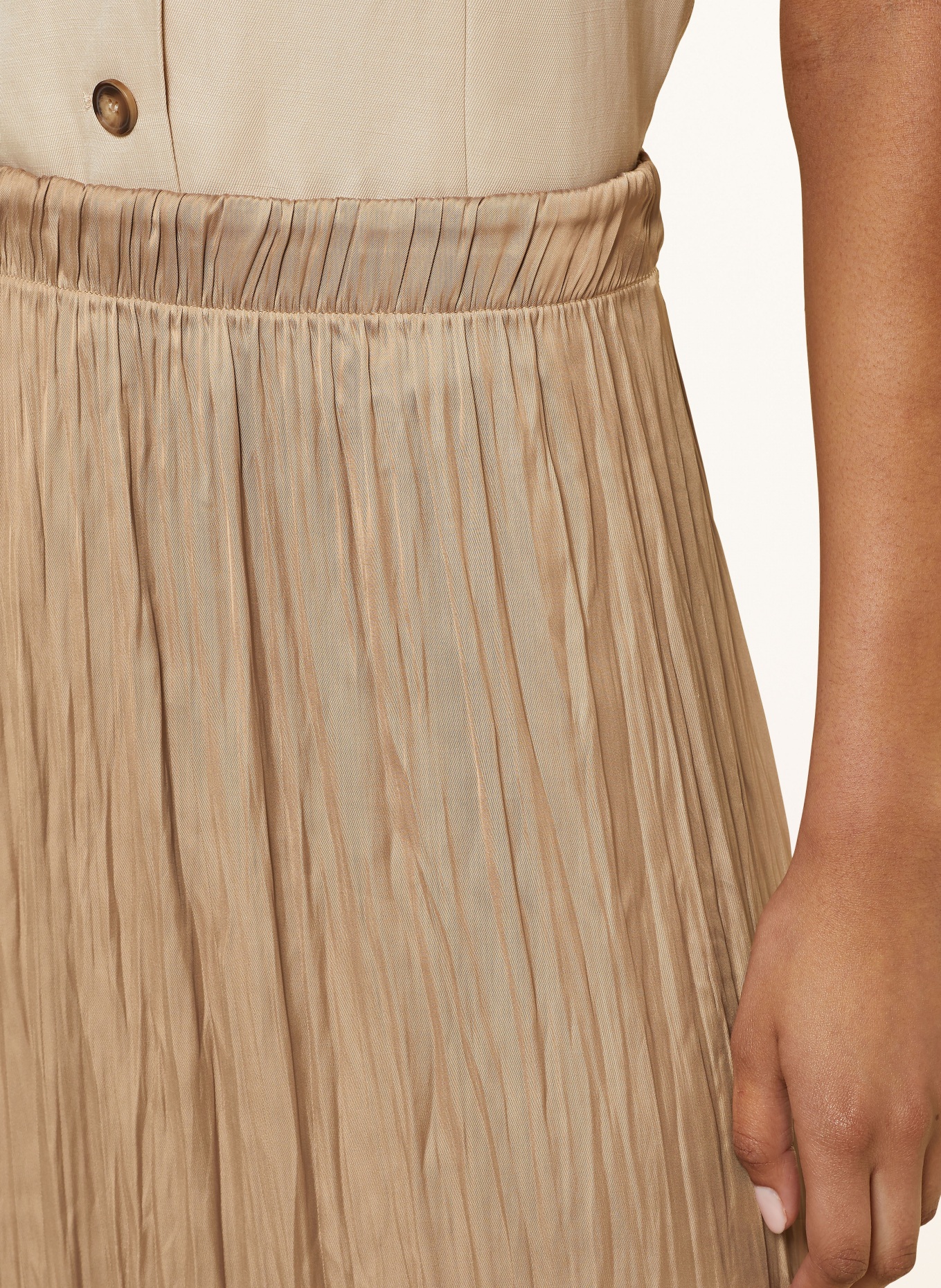 MORE & MORE Pleated skirt made of satin, Color: BEIGE (Image 4)