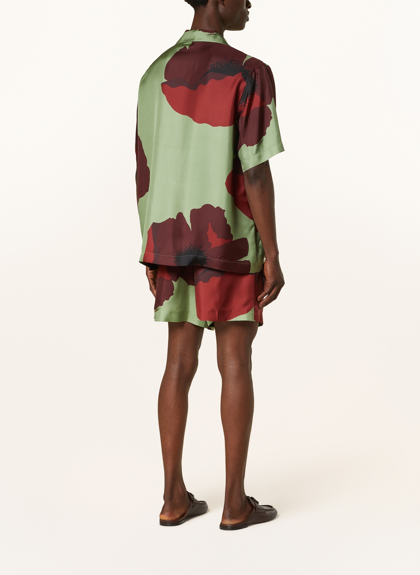 VALENTINO Resorthemd Comfort Fit aus Seide, Farbe: OLIV/ DUNKELROT (Bild 3)