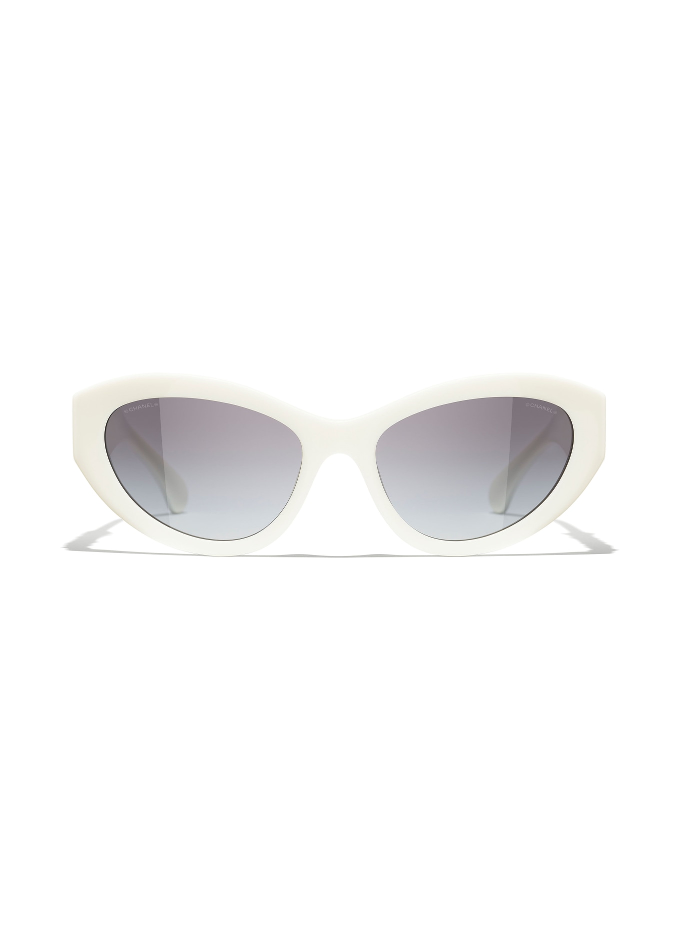 CHANEL Cat-eye shaped sunglasses, Color: 1255S6 - WHITE/ GRAY GRADIENT (Image 2)