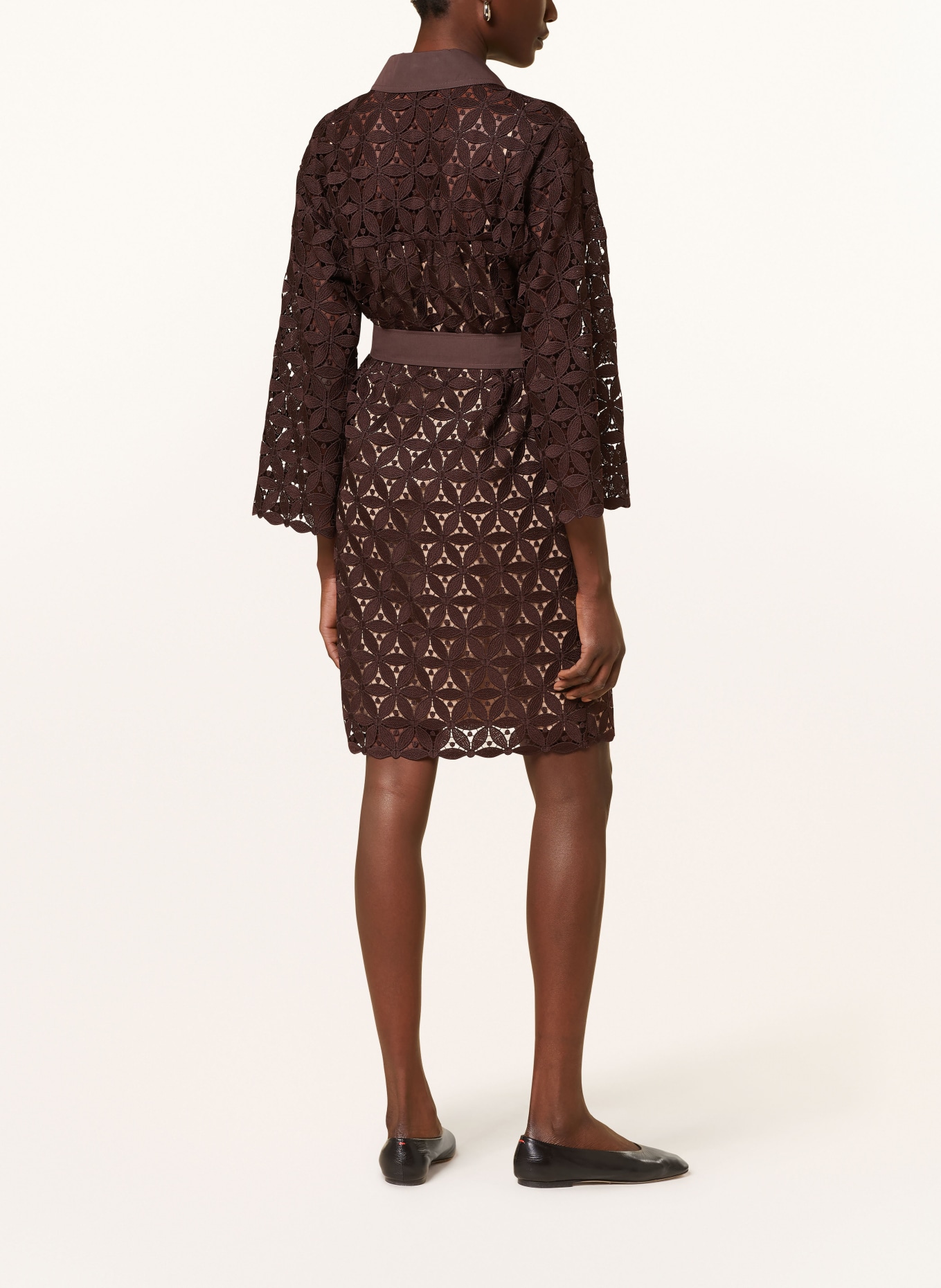 WEEKEND MaxMara Dress AFFORI made of broderie anglaise, Color: DARK BROWN (Image 3)