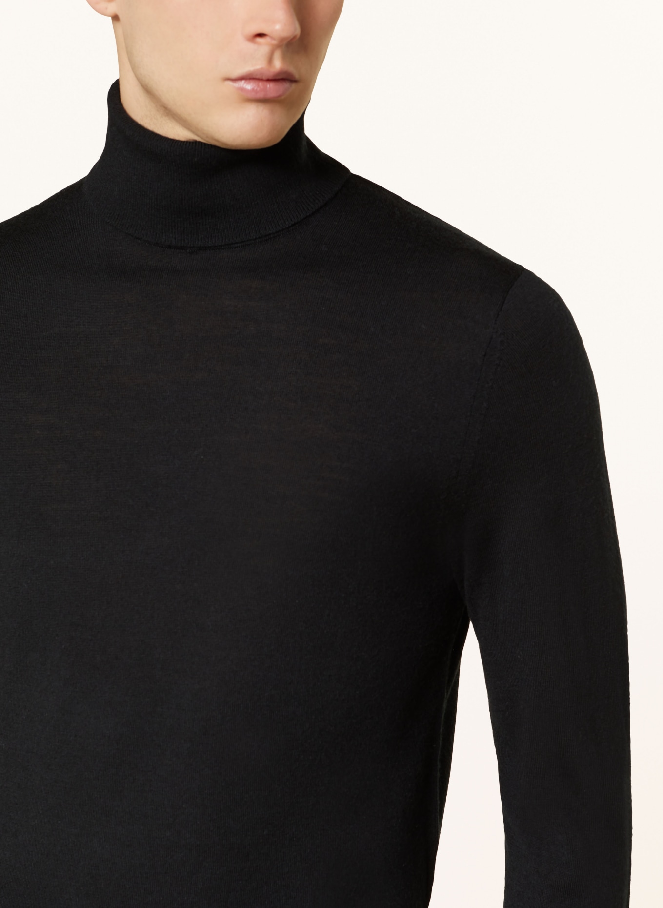 REISS Rollkragenpullover CAINE aus Merinowolle: SCHWARZ
