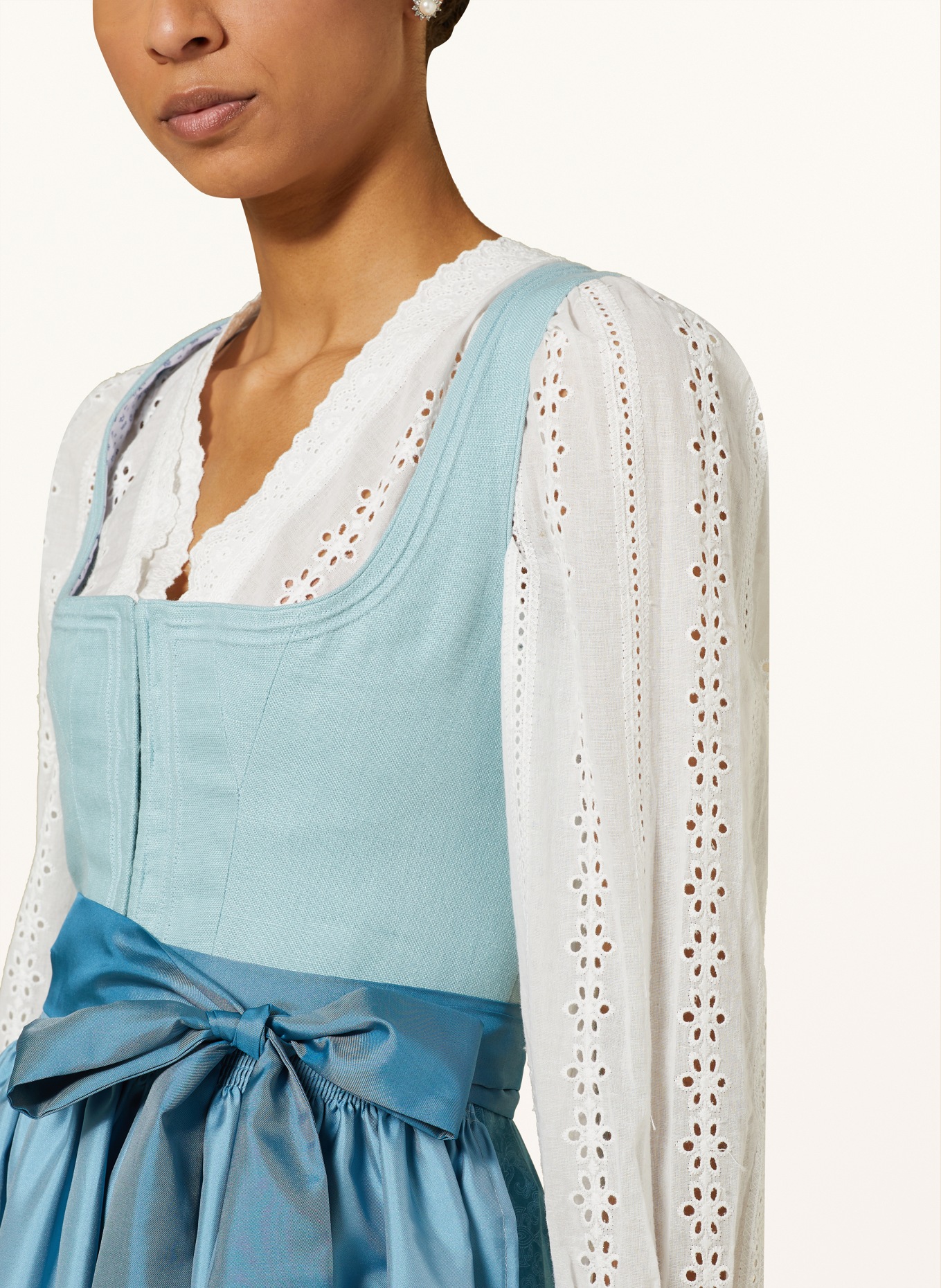 KRÜGER Dirndl blouse in broderie anglaise, Color: ECRU (Image 3)