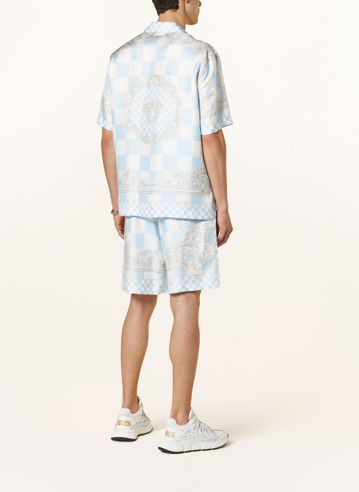VERSACE Resort shirt comfort fit in silk, Color: WHITE/ LIGHT BLUE/ LIGHT GRAY (Image 3)