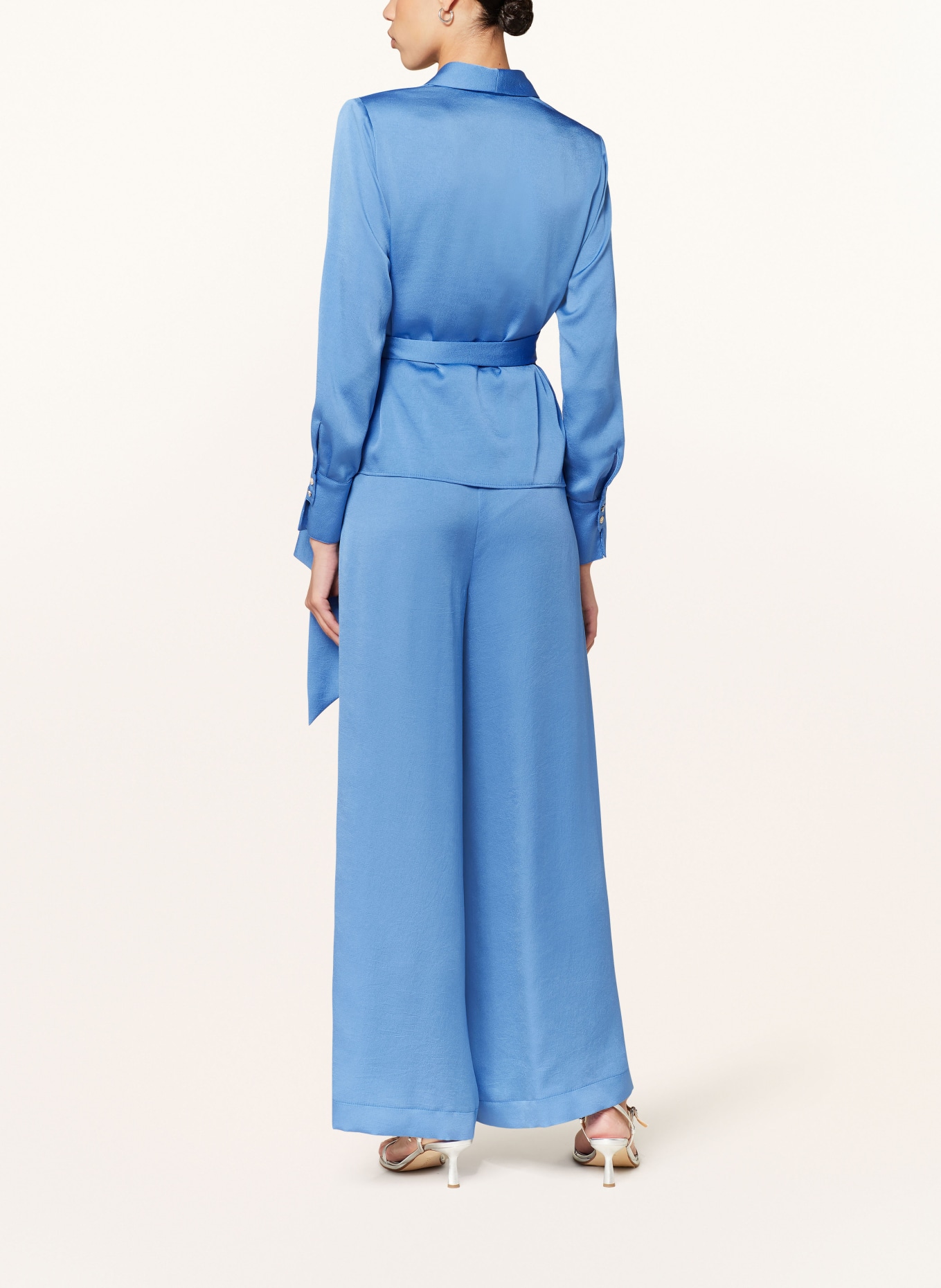 RIANI Wrap blouse in satin, Color: LIGHT BLUE (Image 3)