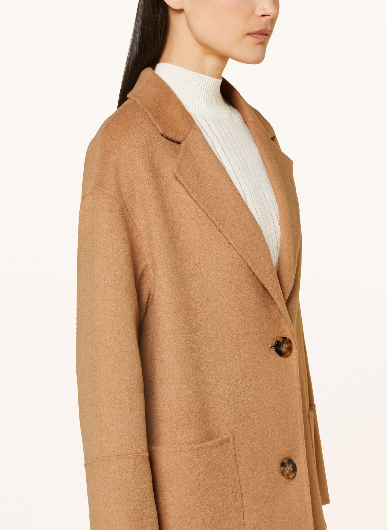 darling harbour Mantel: CAMEL