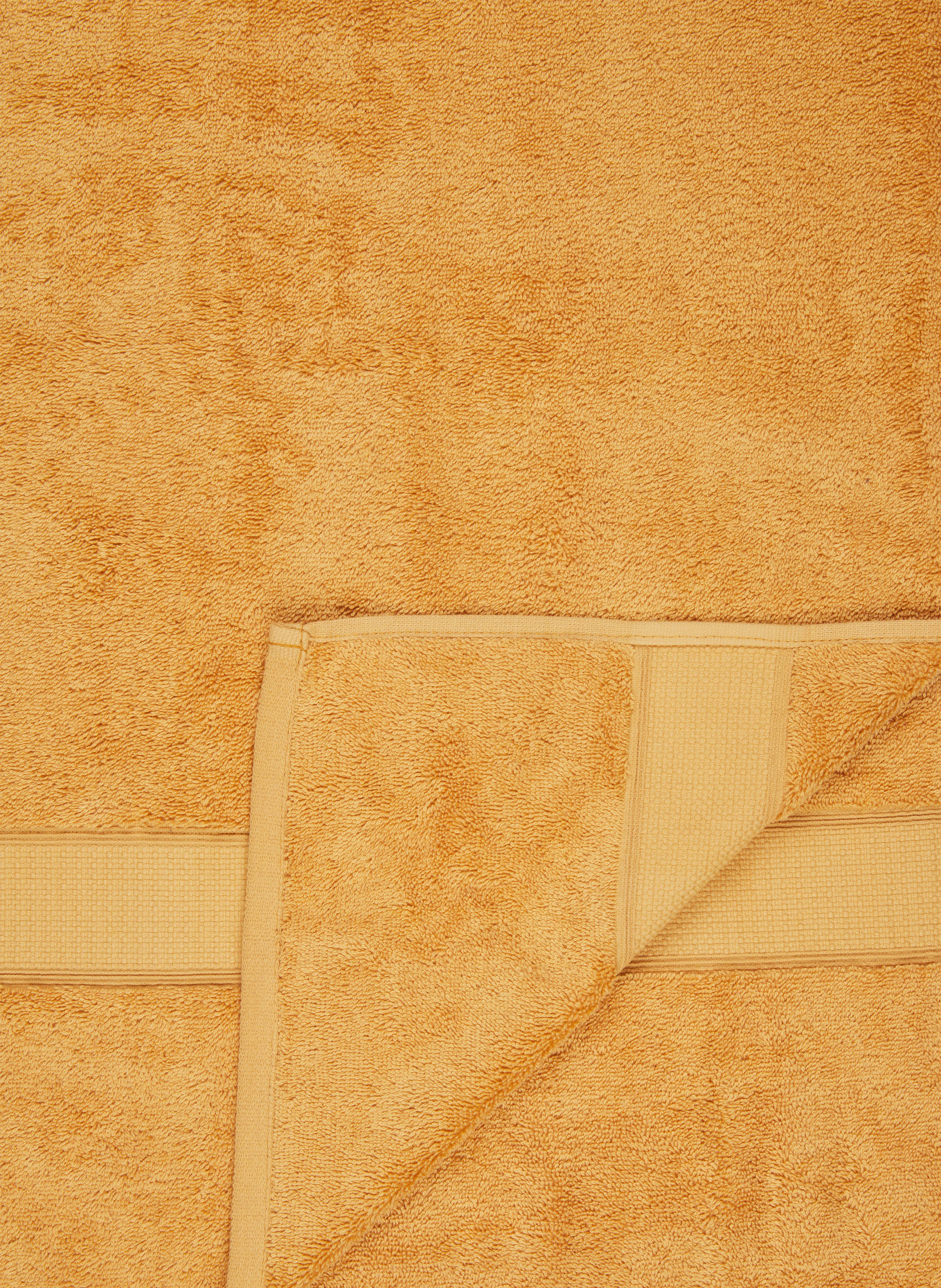 en VOGUE Towel AMERICA II: DARK YELLOW