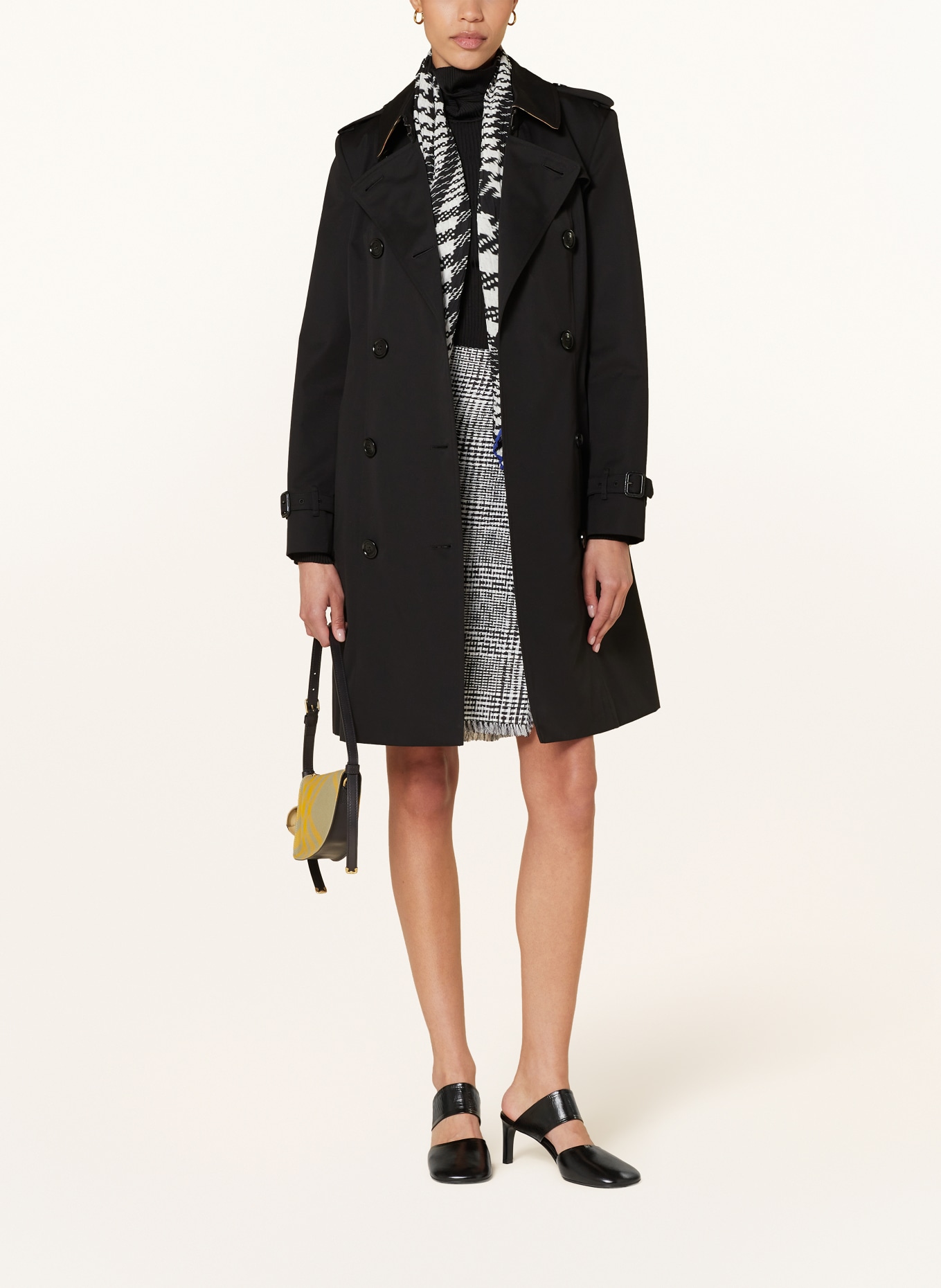 BURBERRY Trench coat, Color: BLACK (Image 2)