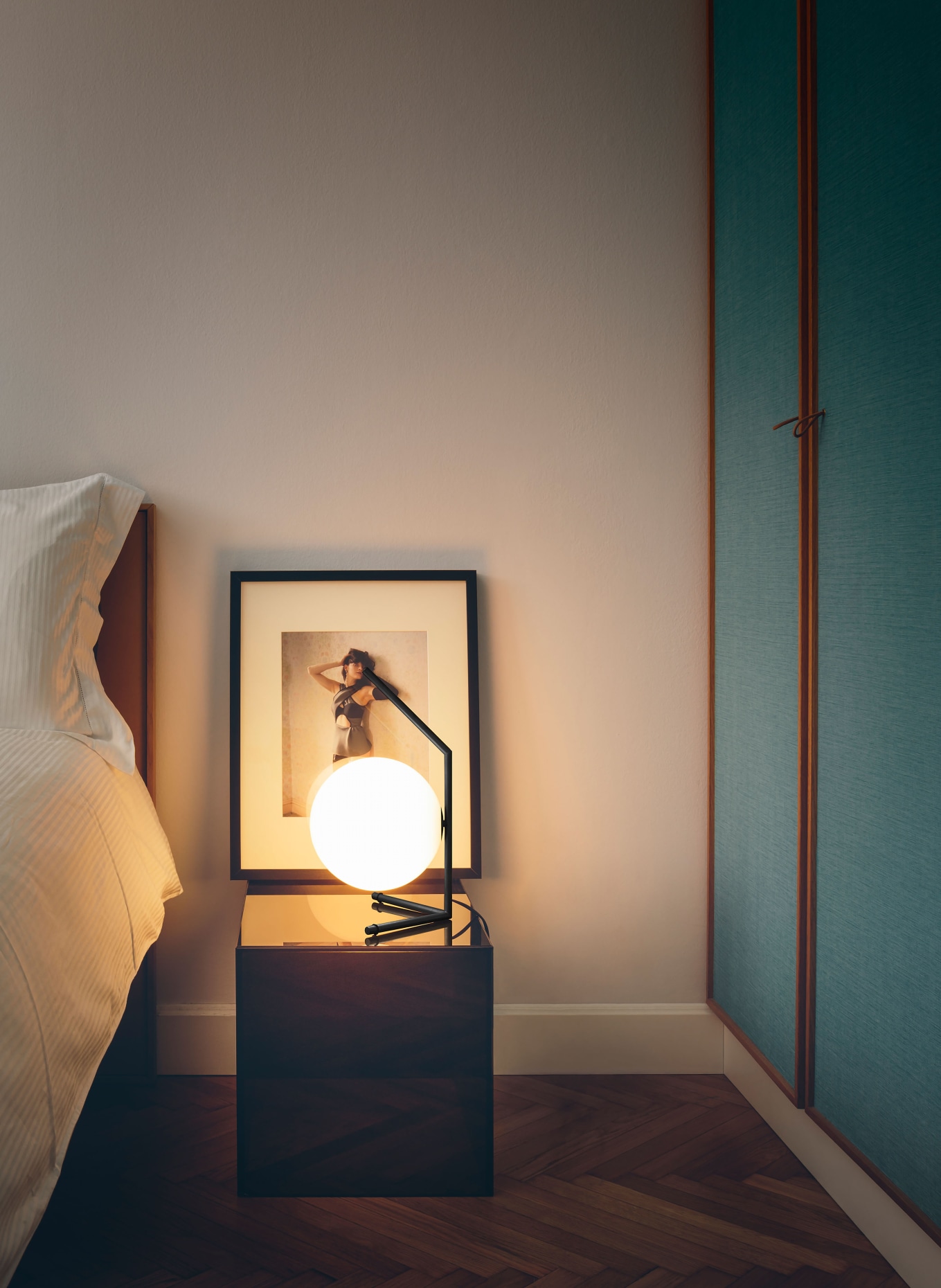 FLOS Tischleuchte IC LIGHTS T1 LOW: SCHWARZ