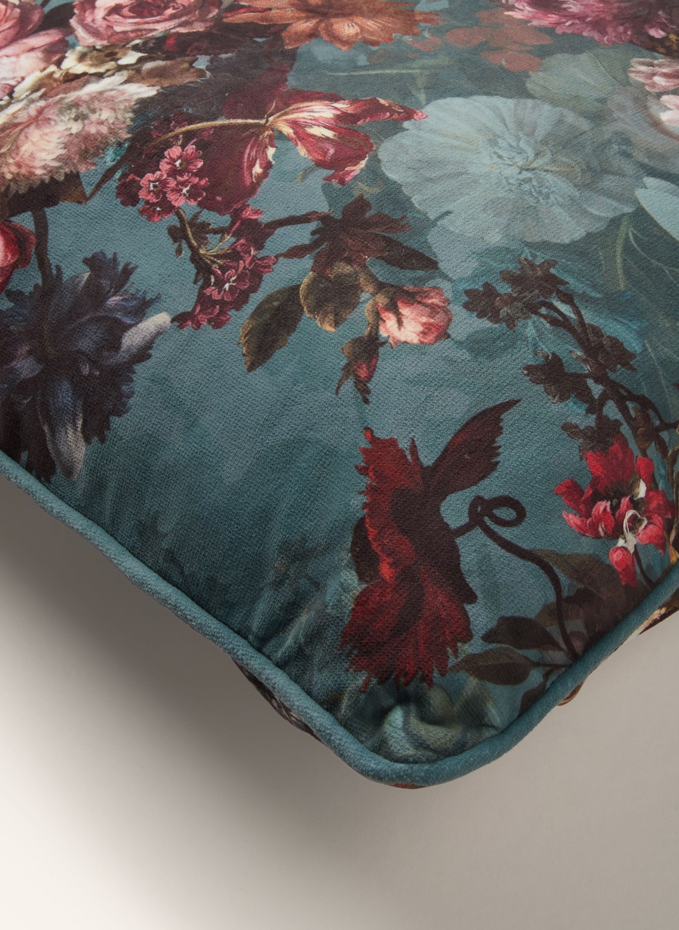 ESSENZA Velvet decorative cushion KARLI, Color: TEAL/ FUCHSIA/ ORANGE (Image 3)