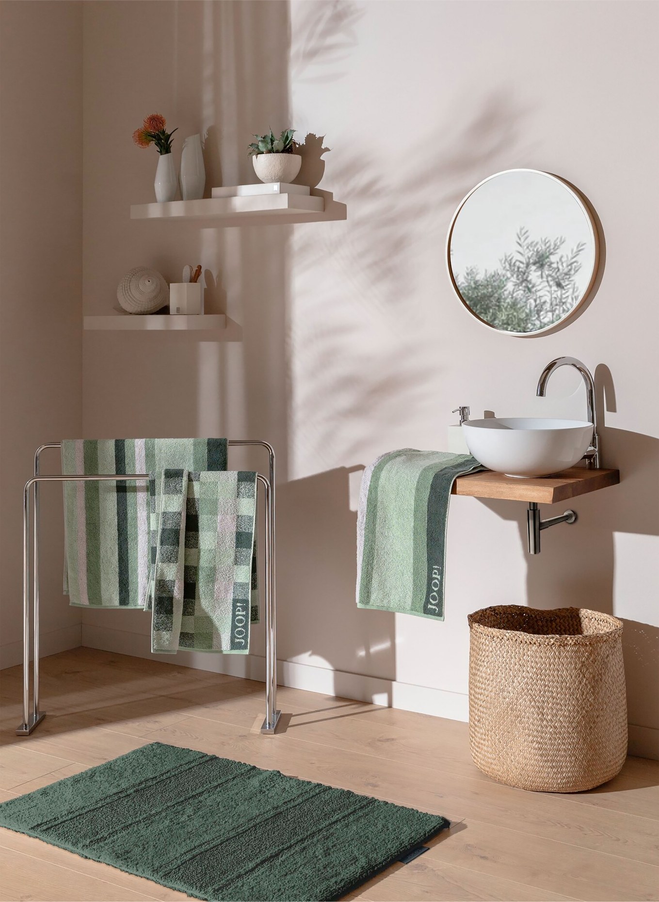 JOOP! Towel VIBE: LIGHT GREEN / GREEN