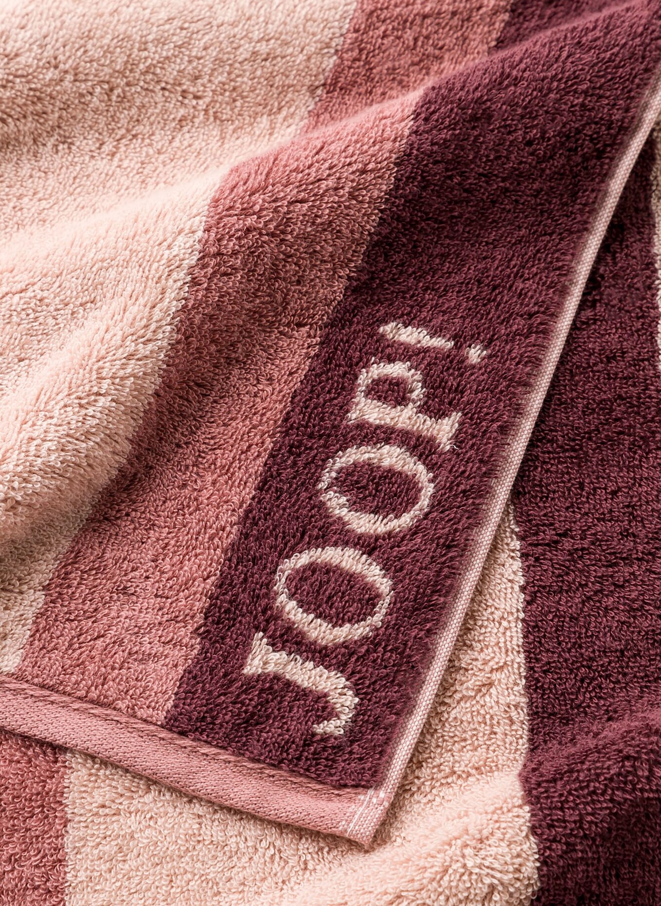 JOOP! Bath towel VIBE, Color: DARK RED/ LIGHT RED (Image 2)