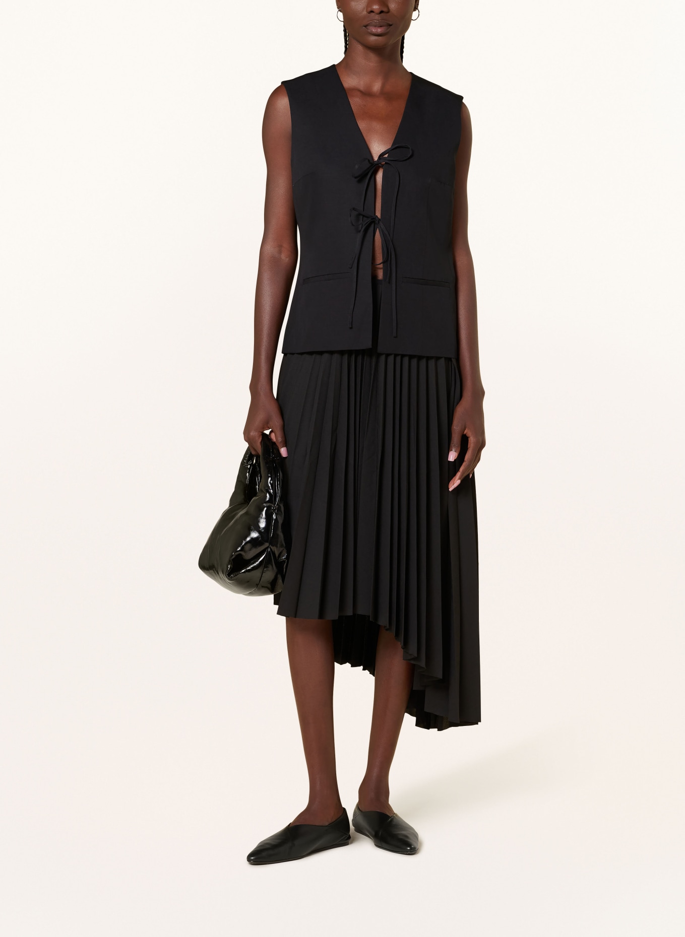 COS Pleated skirt FRIESLA, Color: BLACK (Image 2)