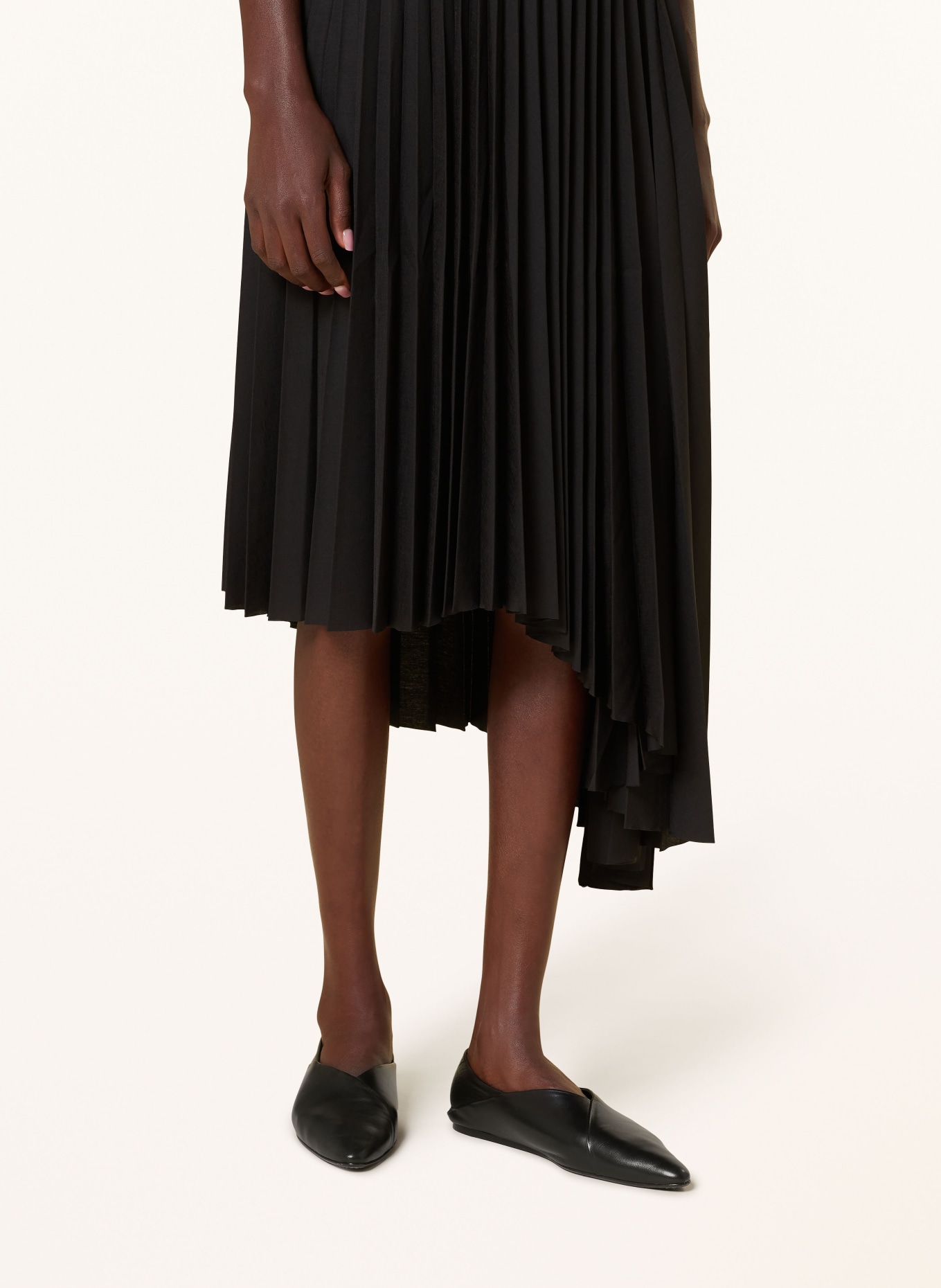 COS Pleated skirt FRIESLA, Color: BLACK (Image 4)