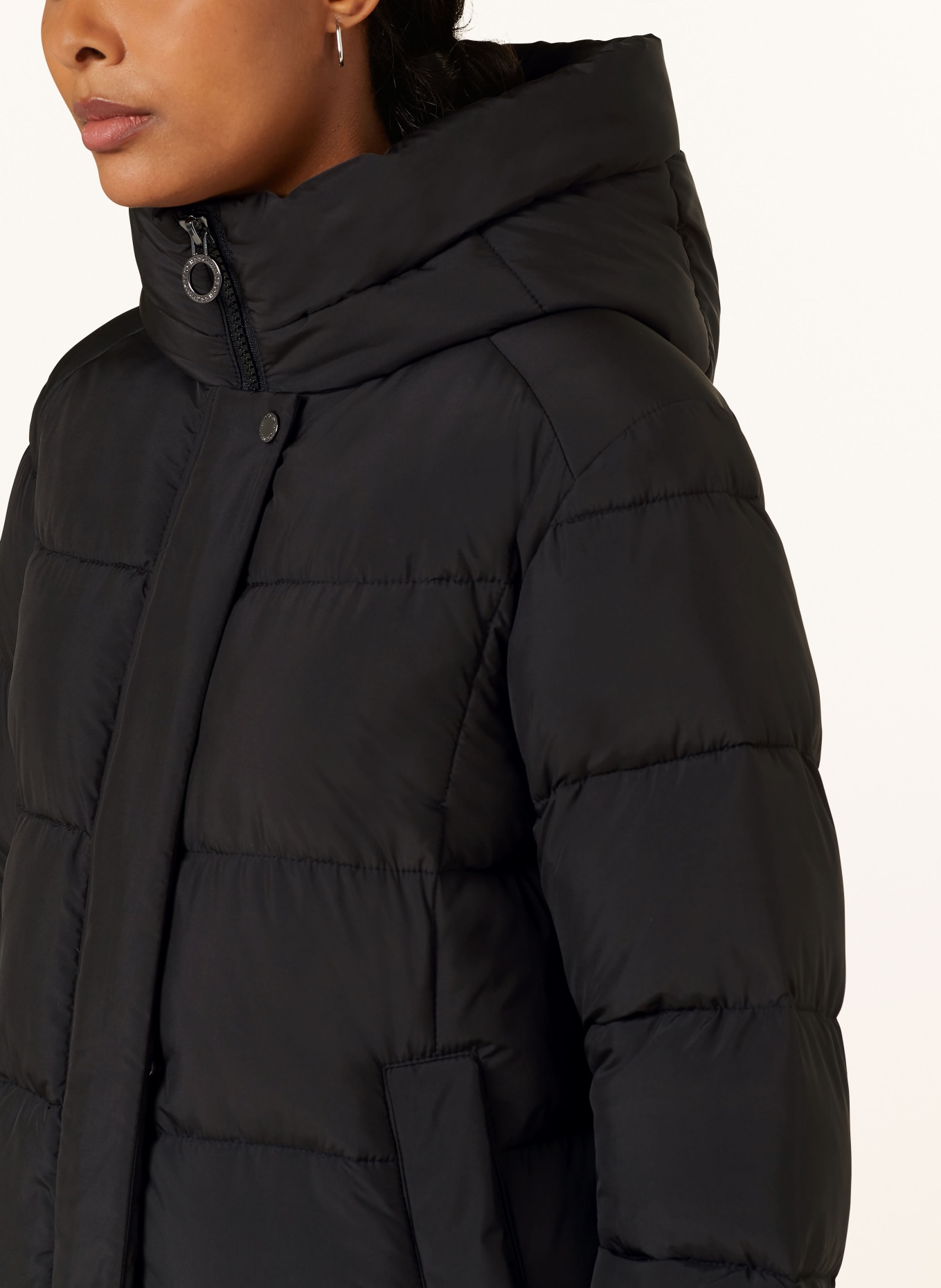 FUCHS SCHMITT Prošívaný kabát: ČERNÁ