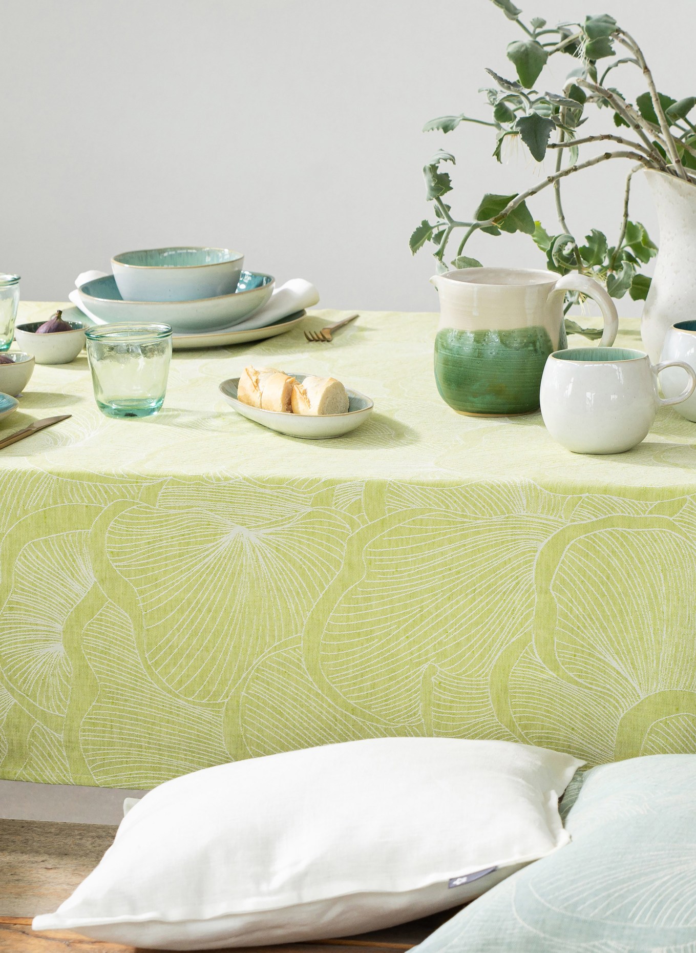 pichler Table cloth JOVELL with linen, Color: LIGHT GREEN/ CREAM (Image 3)