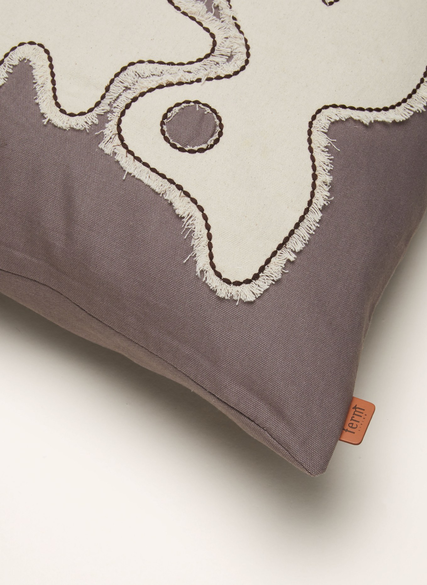 Ferm LIVING Decorative cushion FIGURE with down filling, Color: GRAY/ ECRU (Image 3)