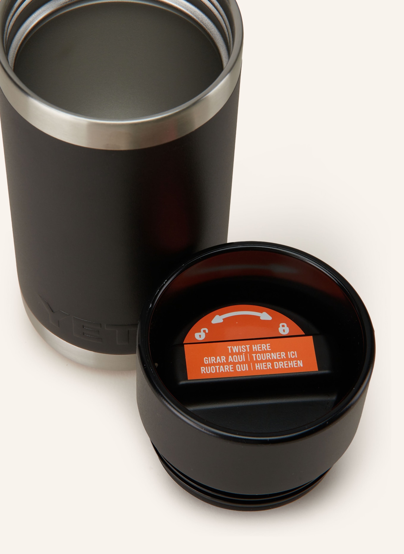 YETI Thermos mug RAMBLER®, Color: BLACK/ SILVER (Image 2)