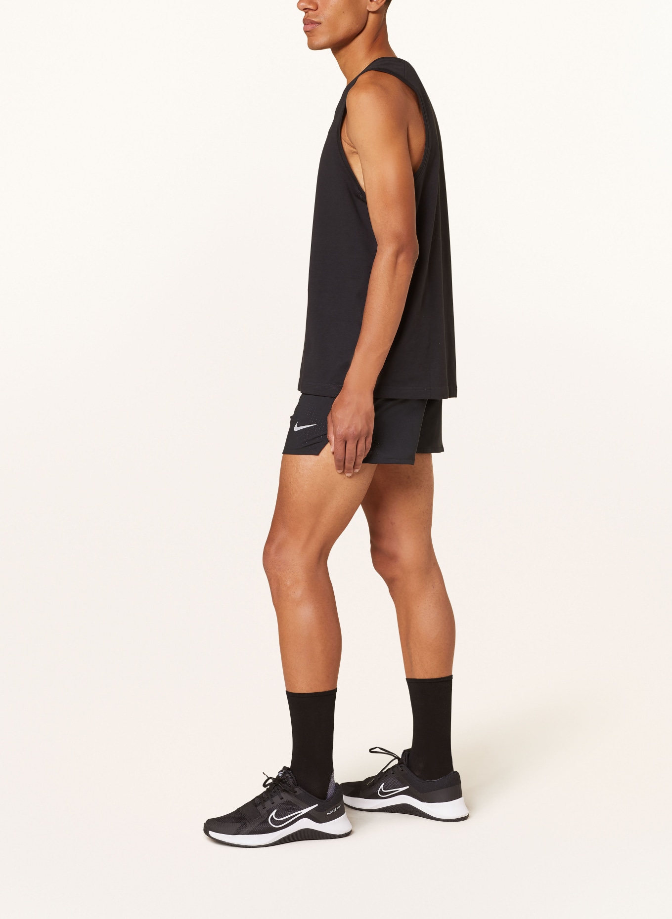 Nike Tréninkové šortky 2v1 FAST, Barva: ČERNÁ (Obrázek 4)