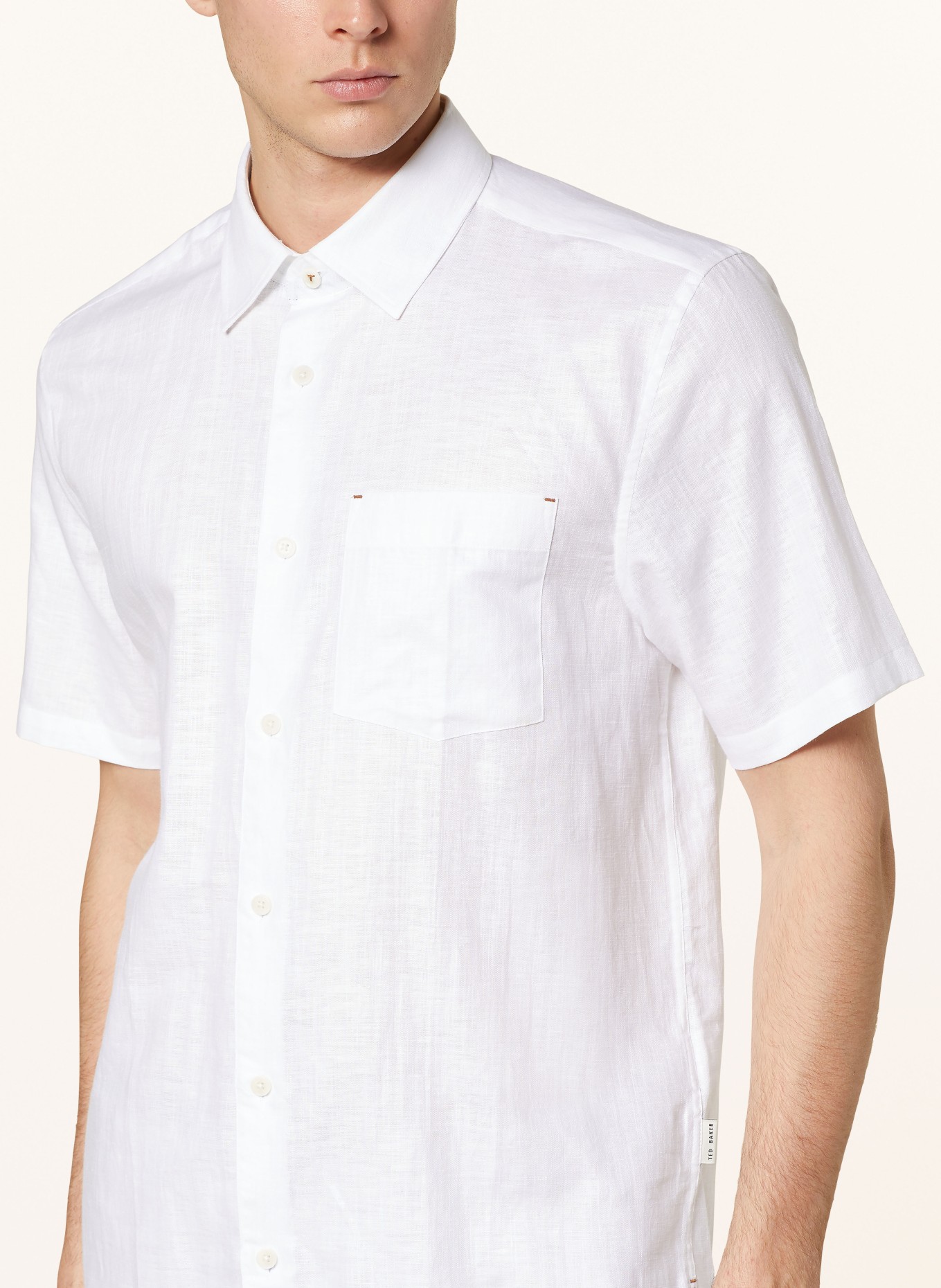 TED BAKER Koszula z krótkim rękawem PALOMAS regular fit z dodatkiem lnu, Kolor: BIAŁY (Obrazek 4)