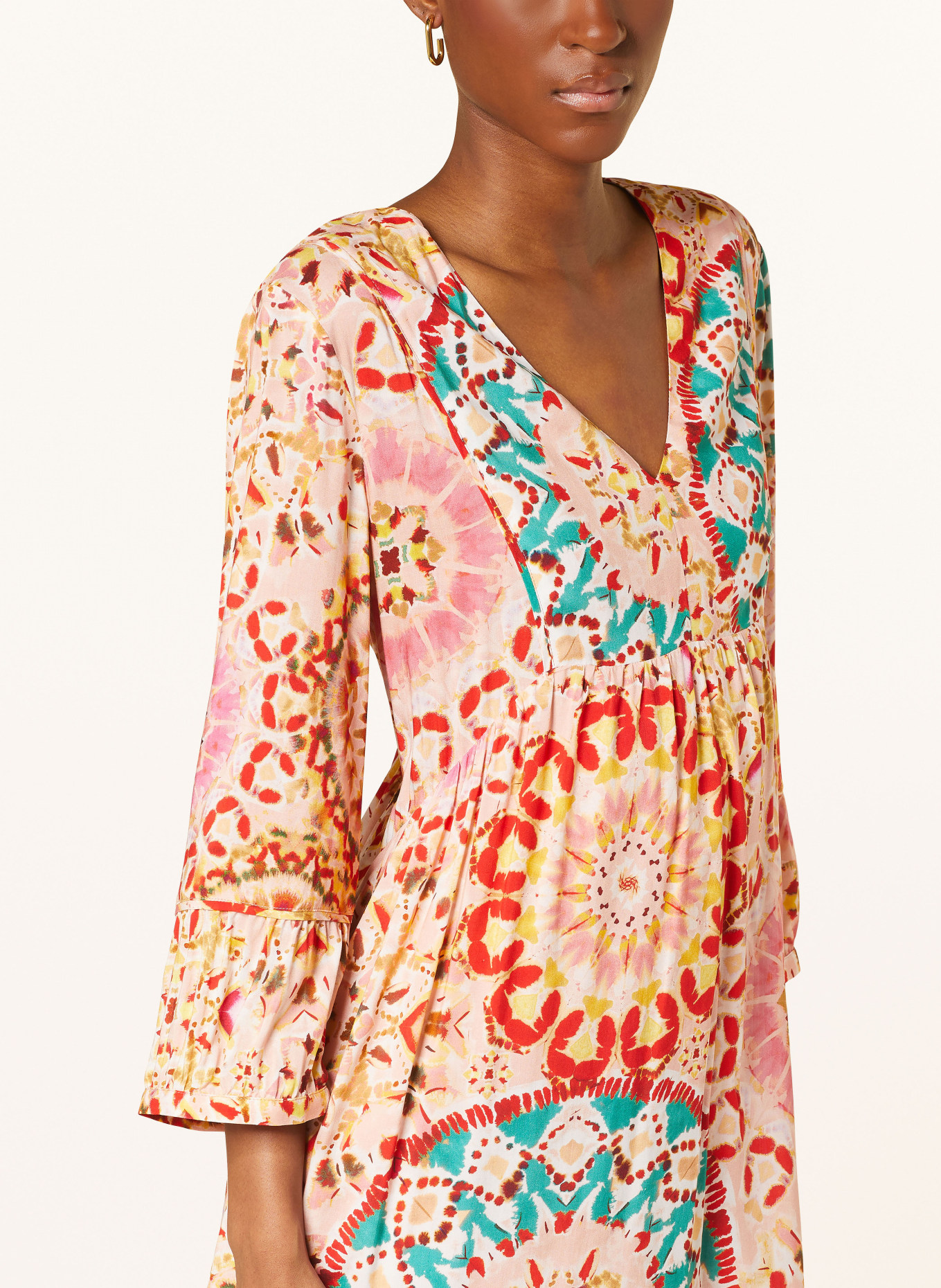 ba&sh Kleid LORENZA mit 3/4-Arm, Farbe: ROSA/ PETROL/ DUNKELROT (Bild 4)