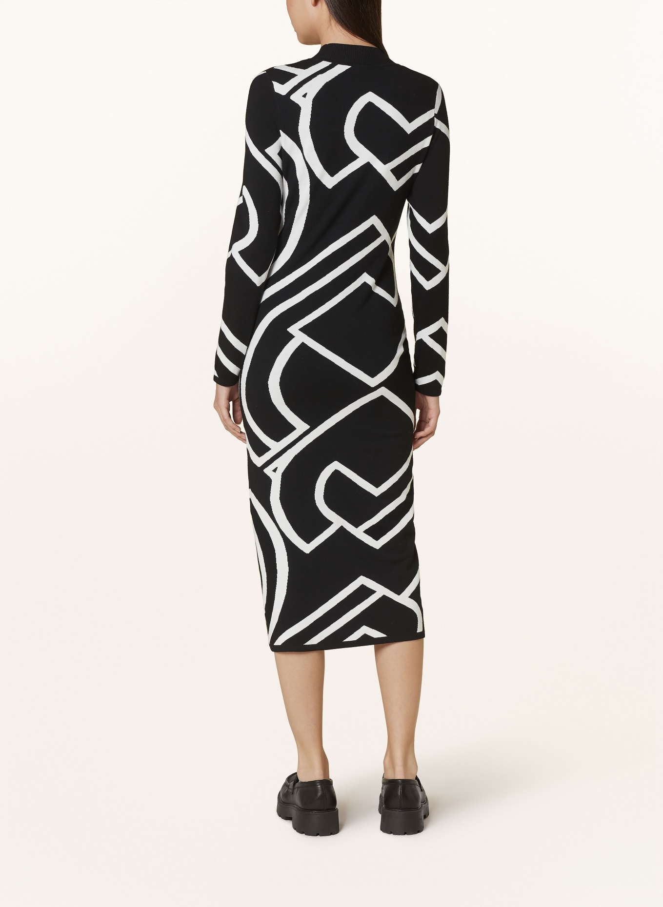 comma Strickkleid: SCHWARZ/ WEISS